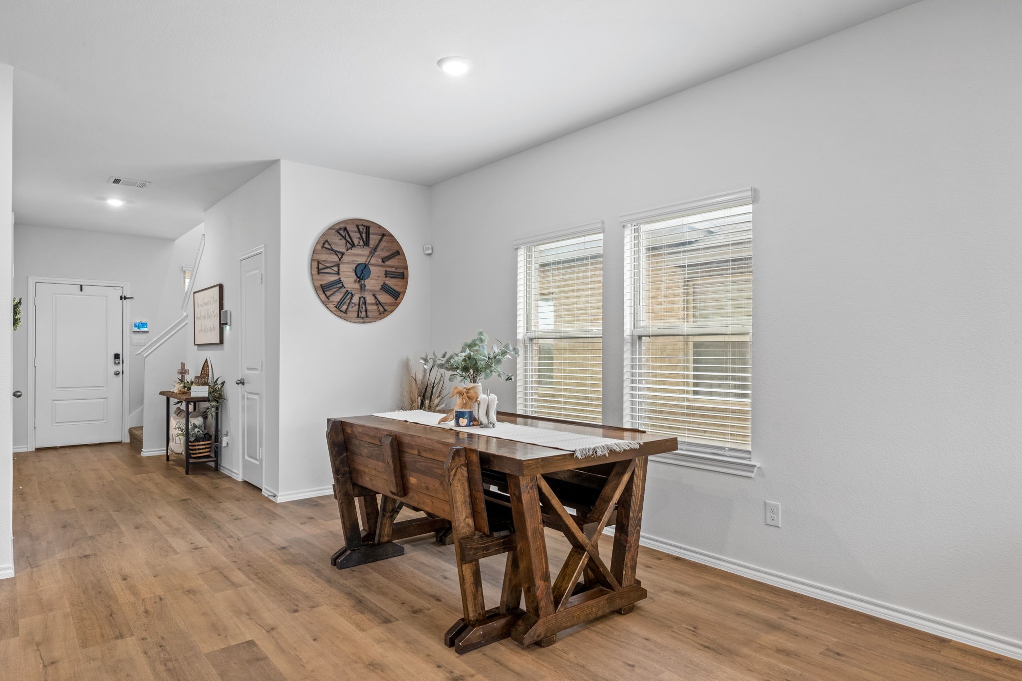 919 Sunrise Lane
