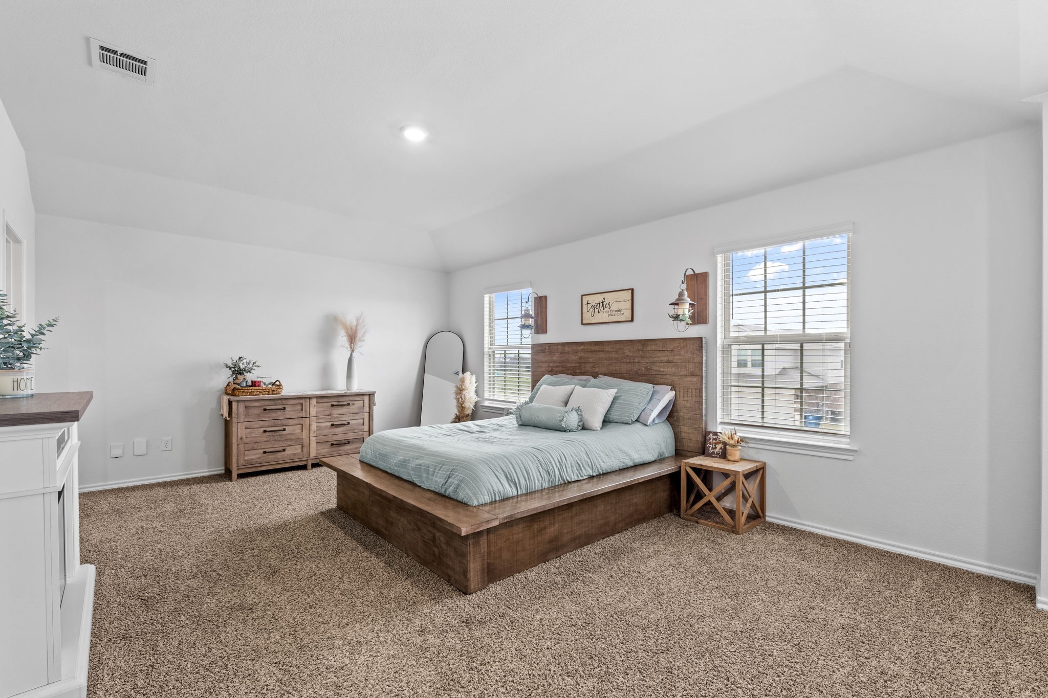 919 Sunrise Lane