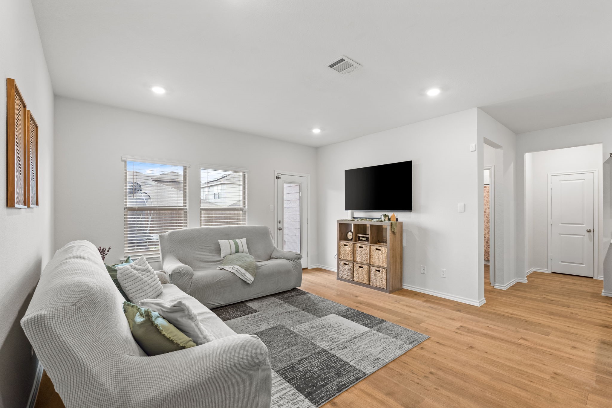 919 Sunrise Lane