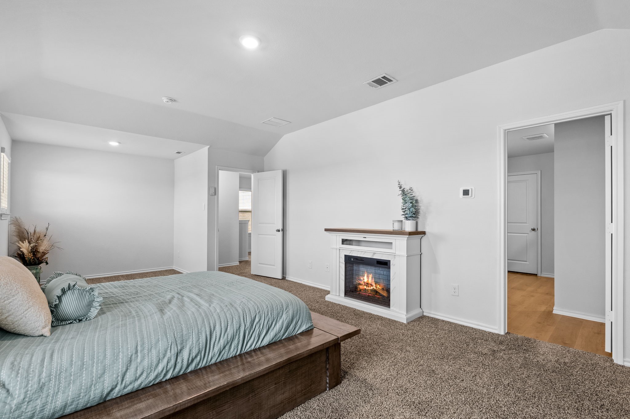 919 Sunrise Lane