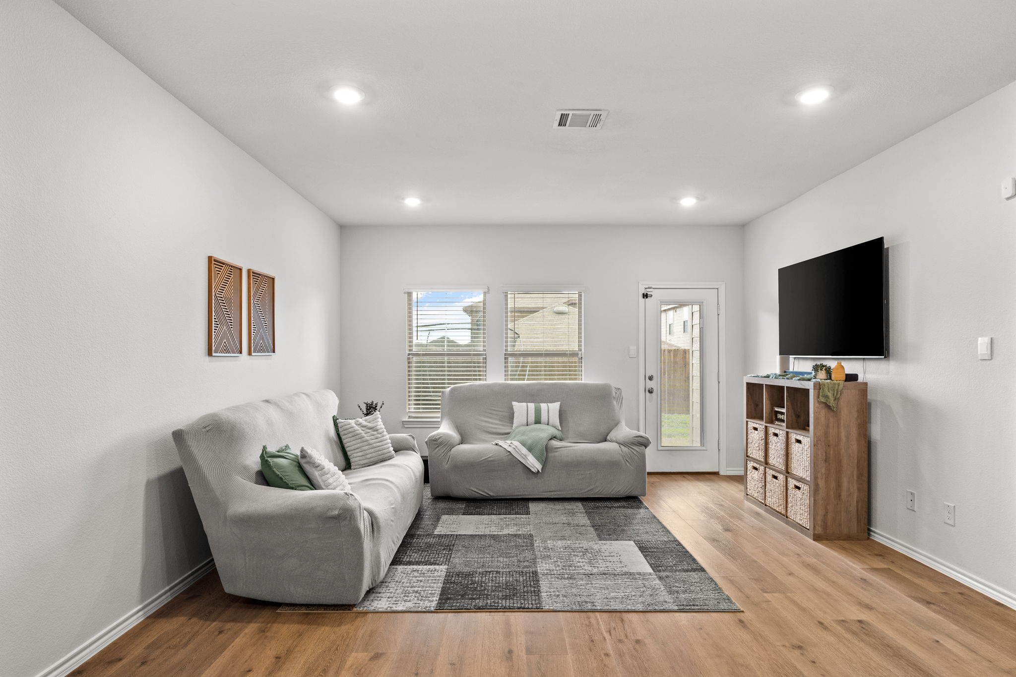 919 Sunrise Lane
