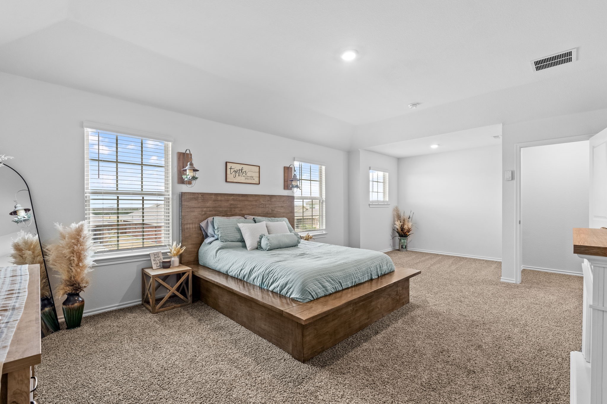 919 Sunrise Lane