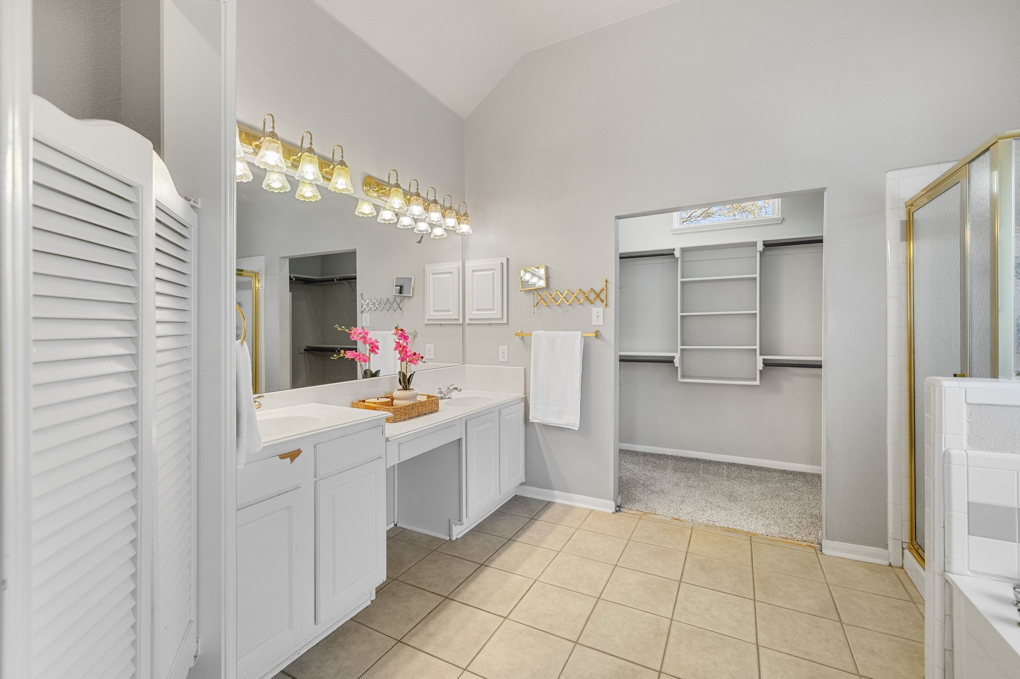 7621 Brookview Drive