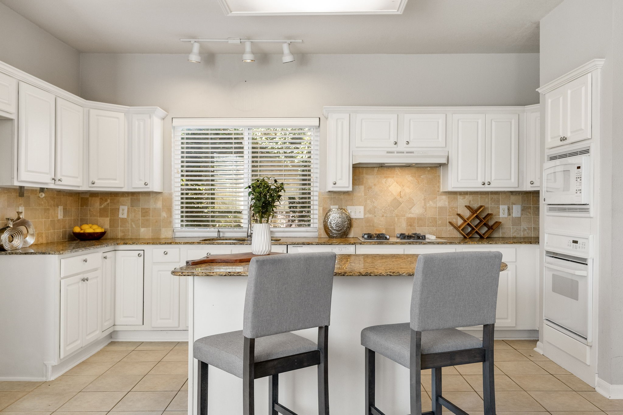 7621 Brookview Drive