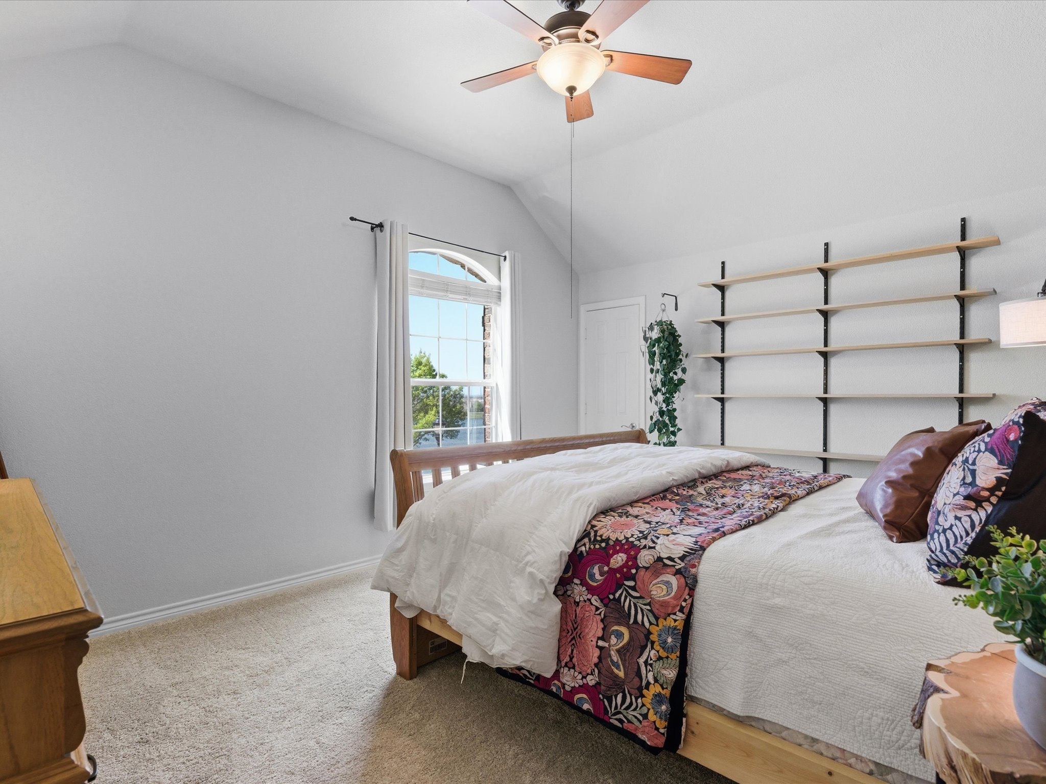2612 Stallions Lane