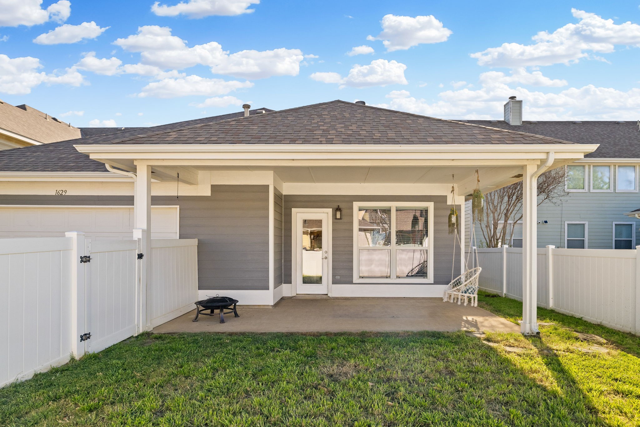 1629 Angel Lane