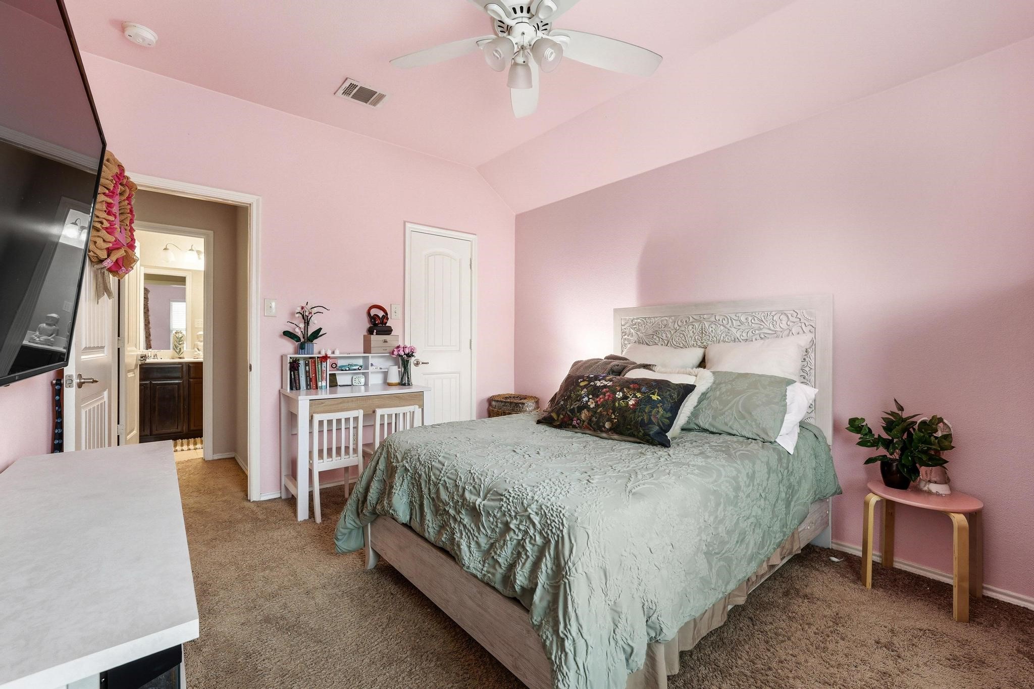 1213 Lake Worth Trail