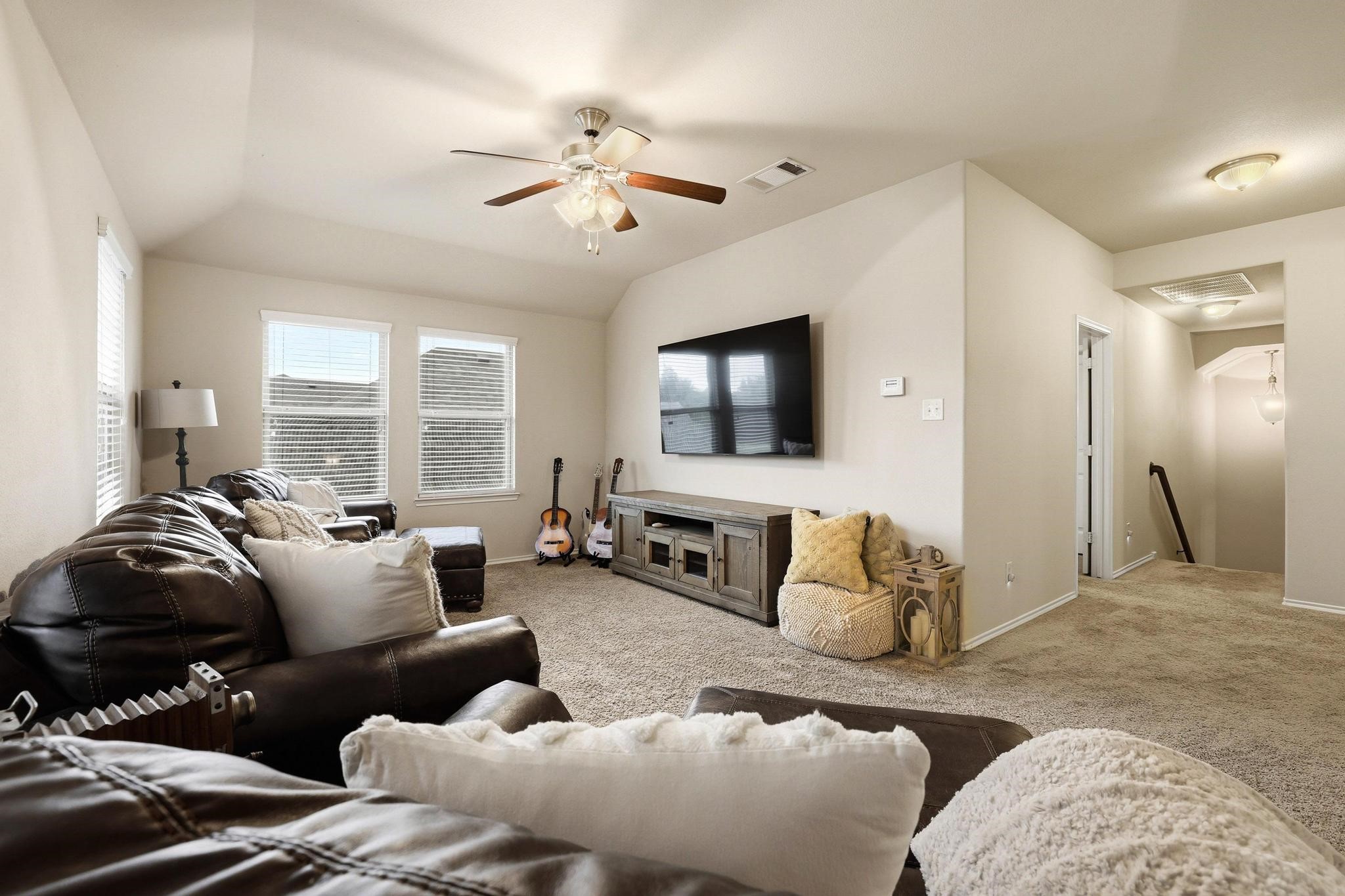 1213 Lake Worth Trail