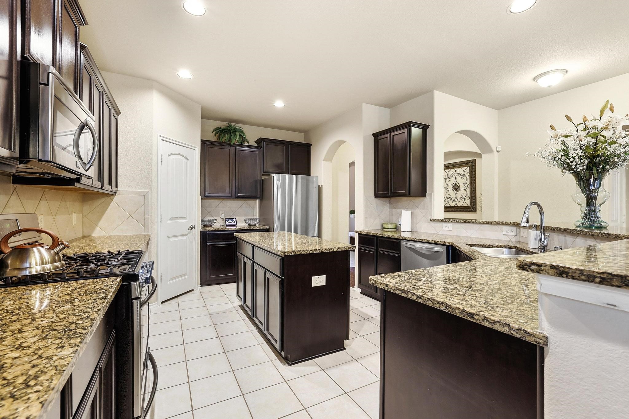 1213 Lake Worth Trail