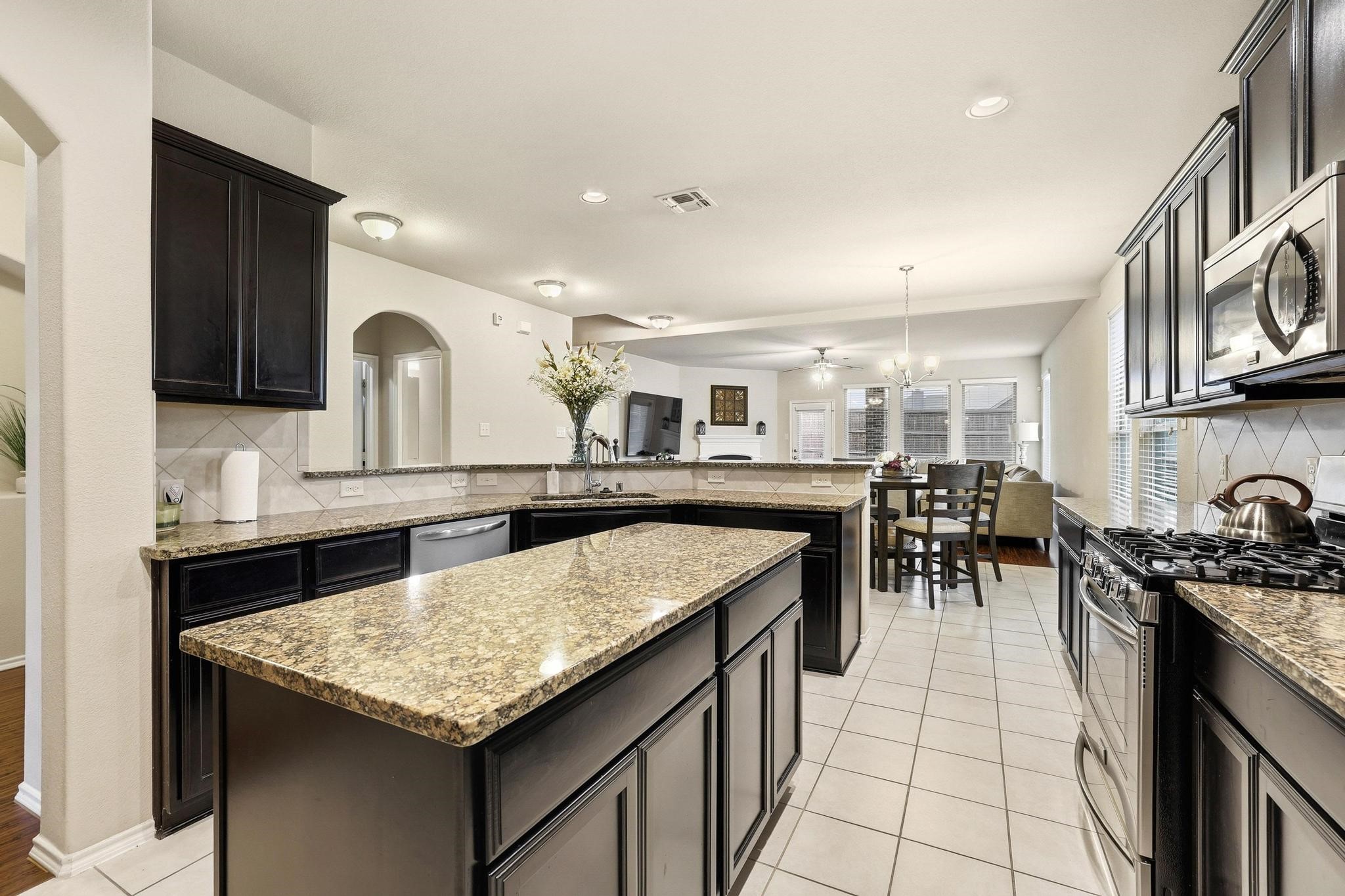 1213 Lake Worth Trail