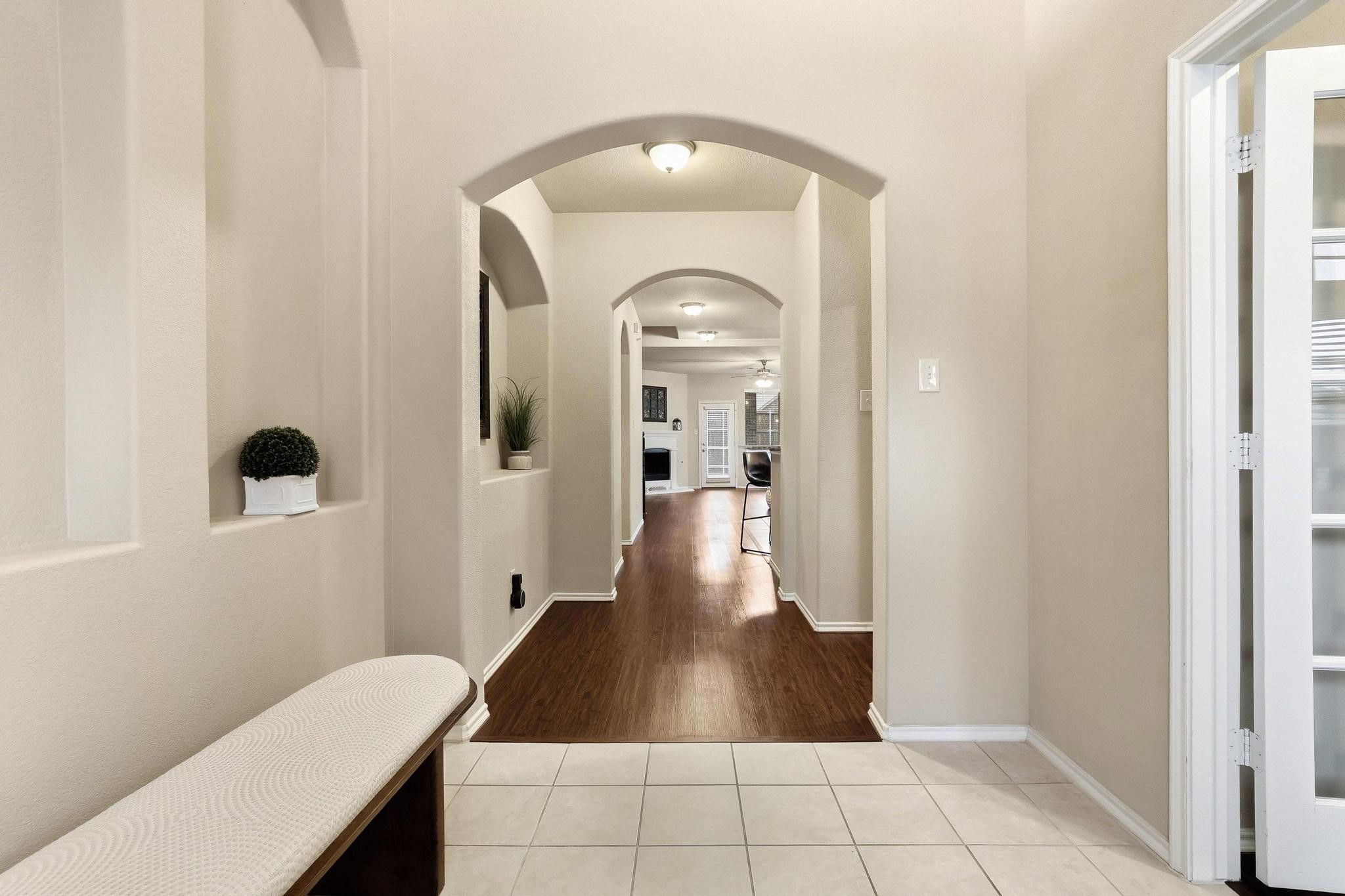1213 Lake Worth Trail