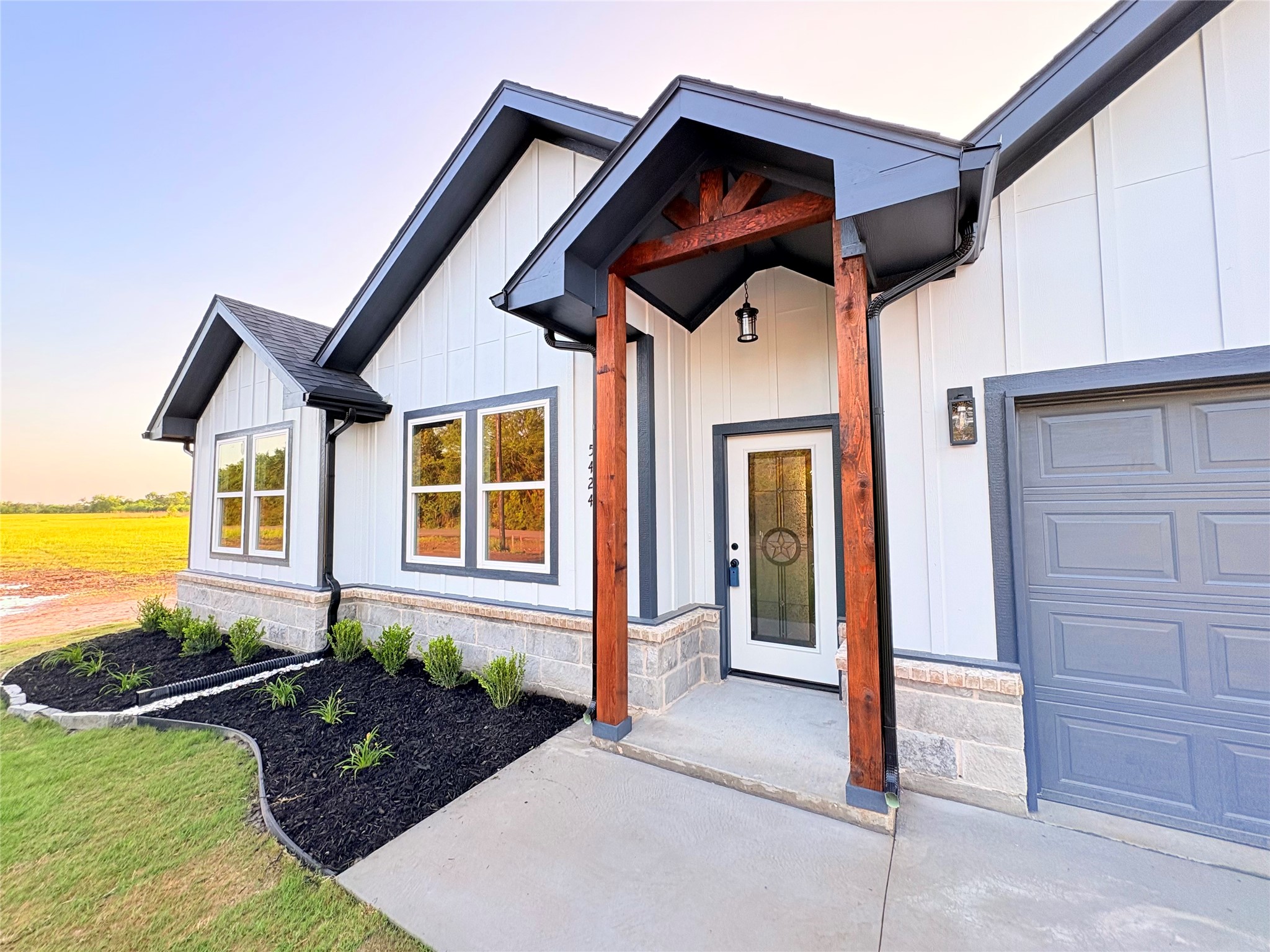 5424 COUNTY ROAD 3521