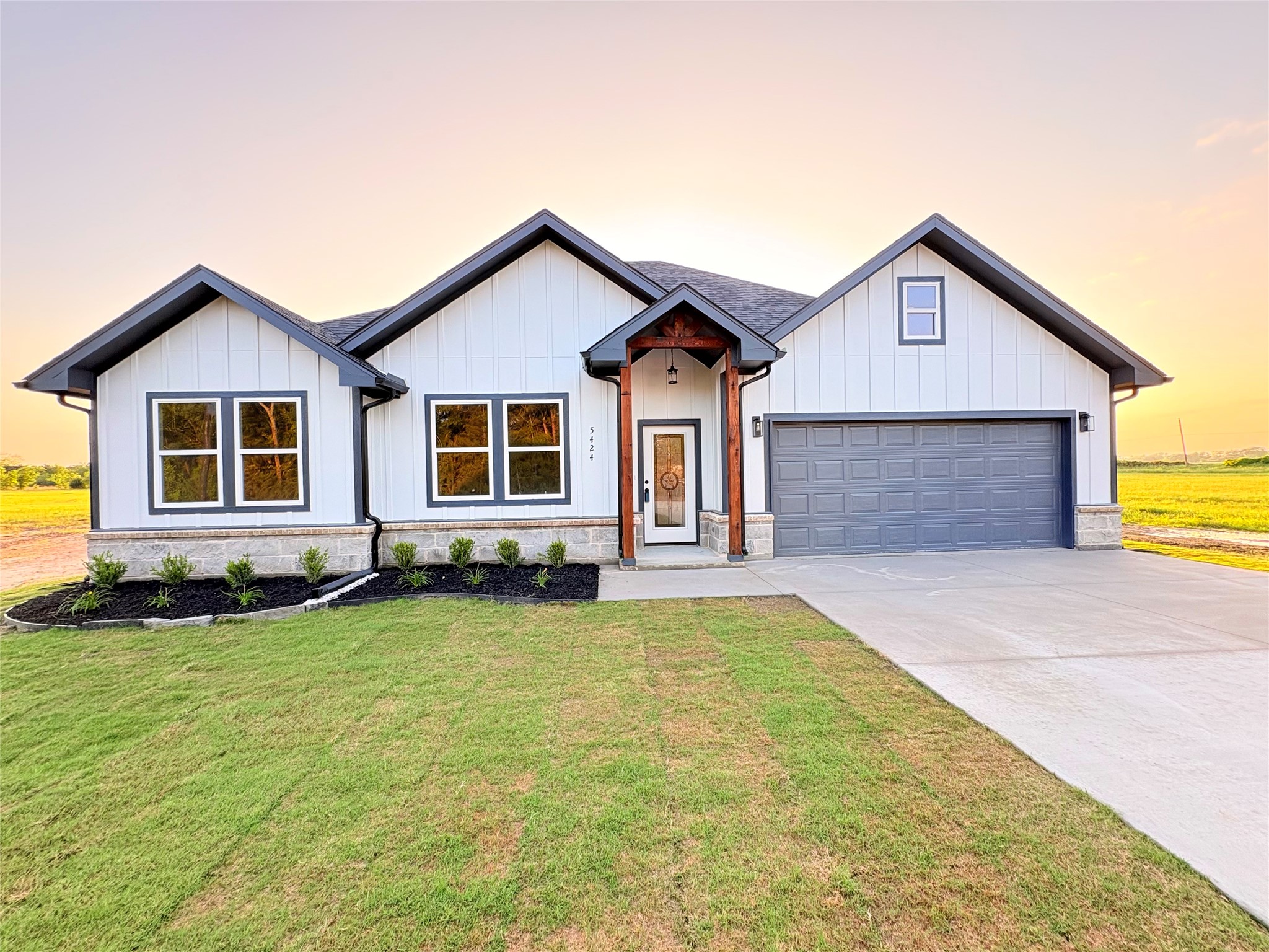 5424 COUNTY ROAD 3521