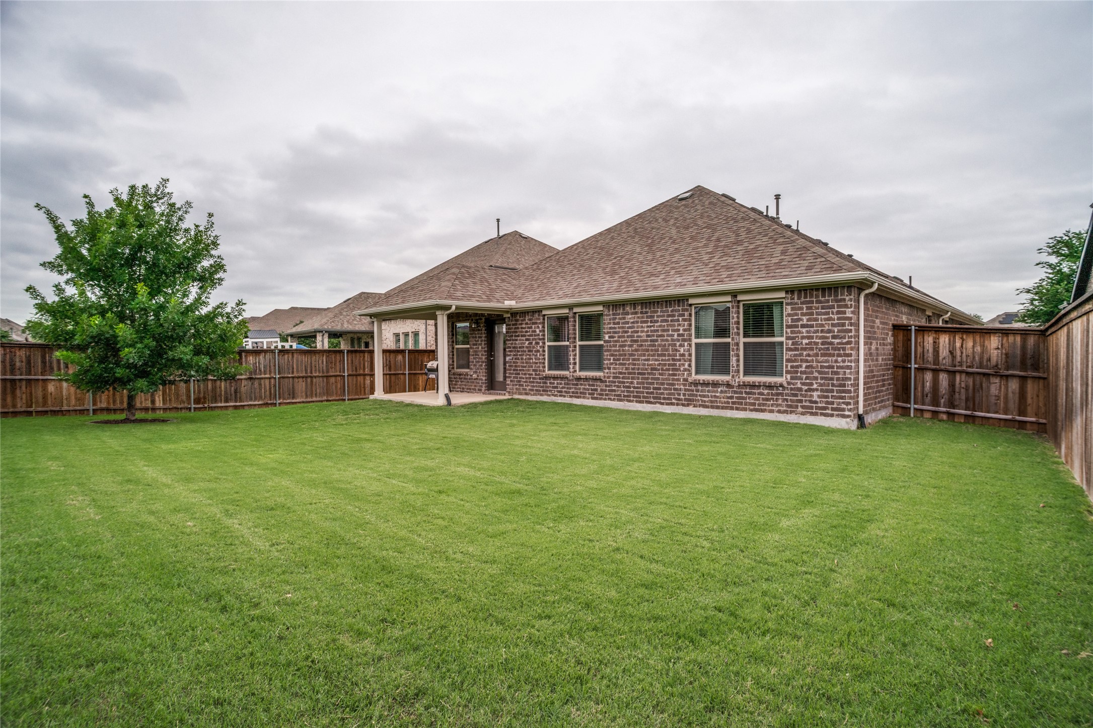 925 Royal Lane