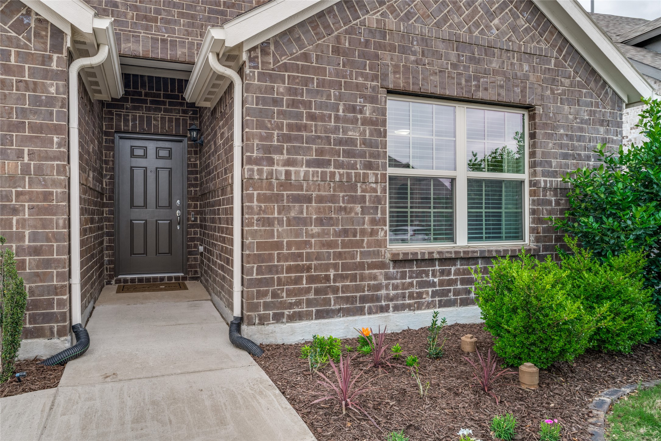925 Royal Lane
