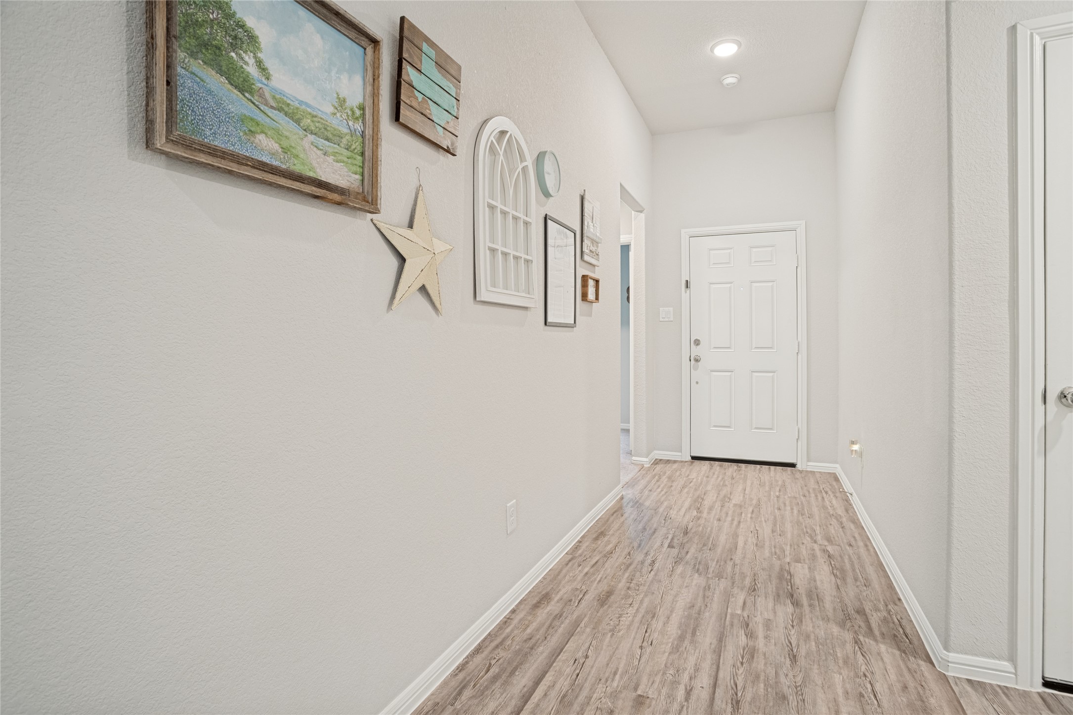 925 Royal Lane