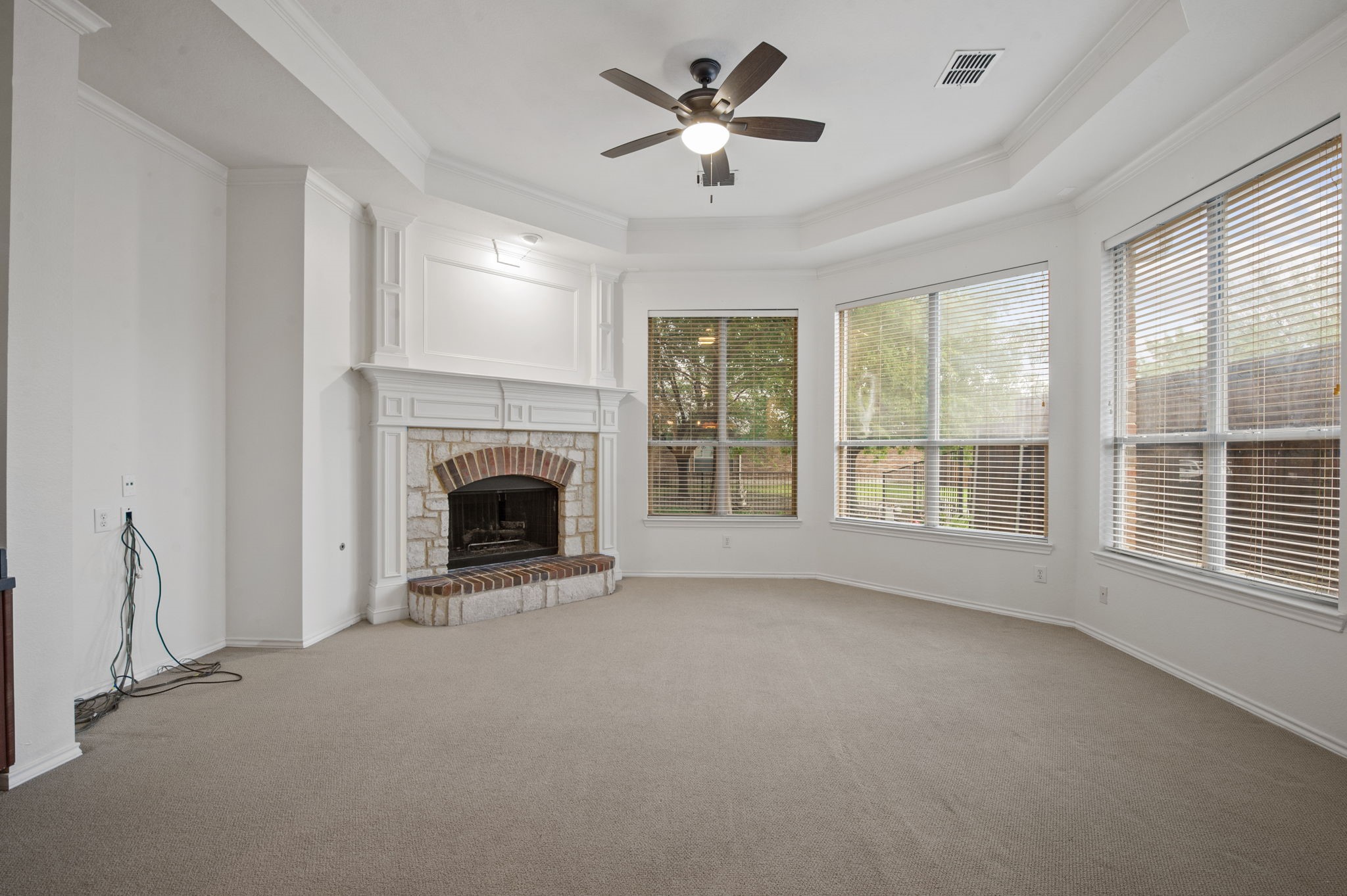 2404 Windgate Lane