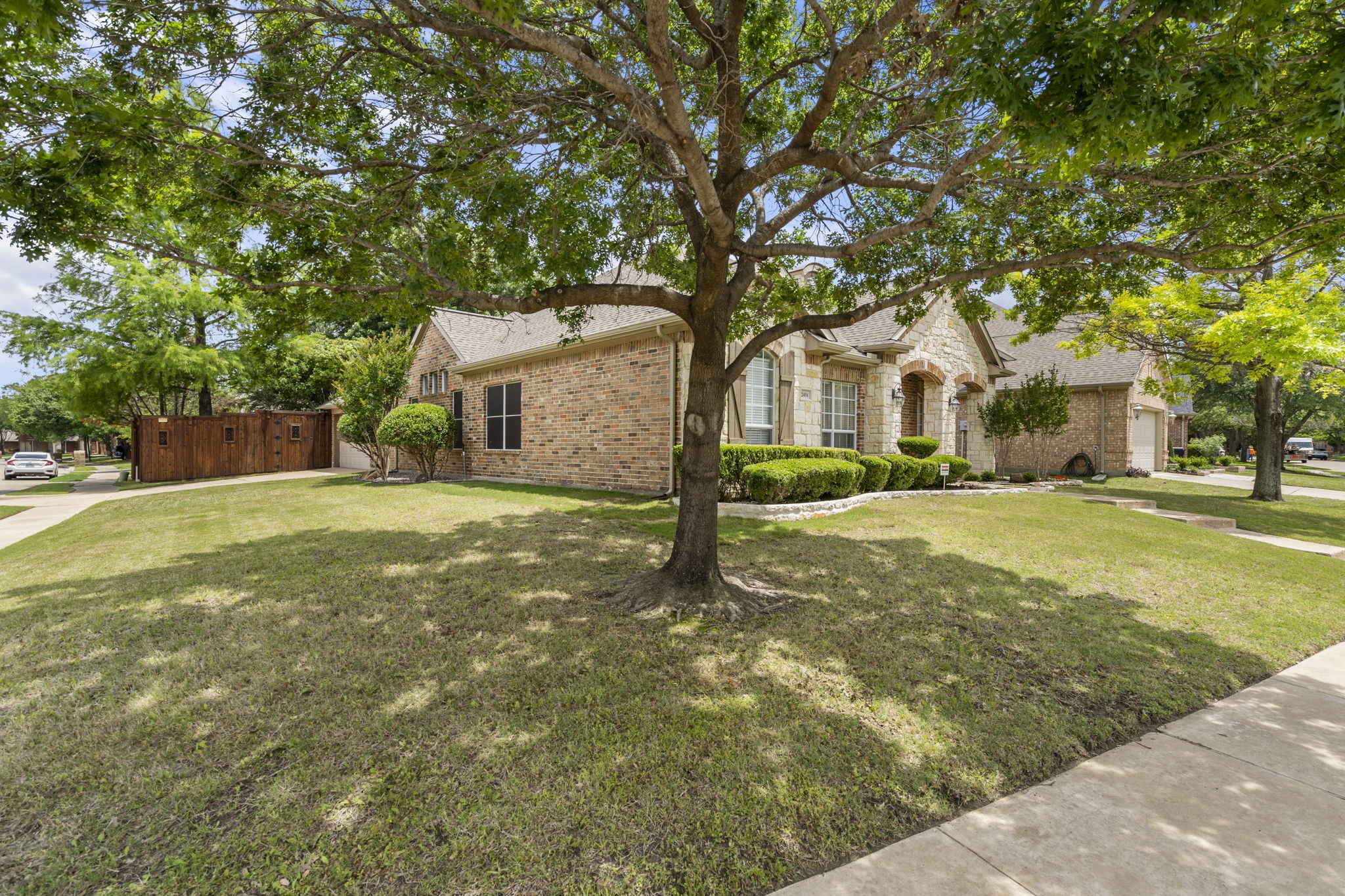 2404 Windgate Lane