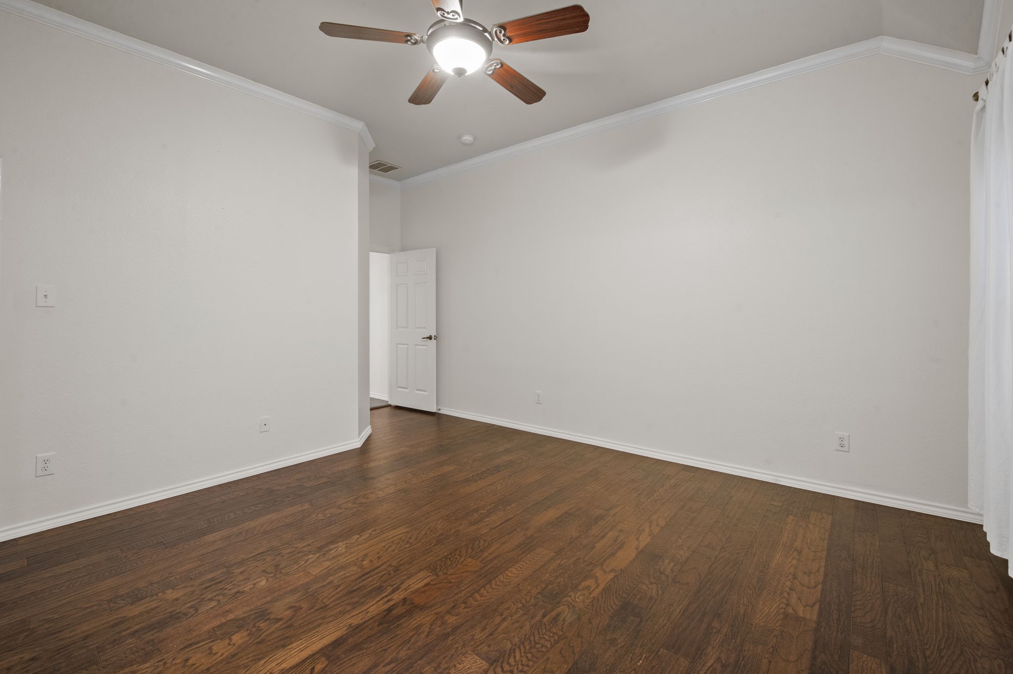 2404 Windgate Lane