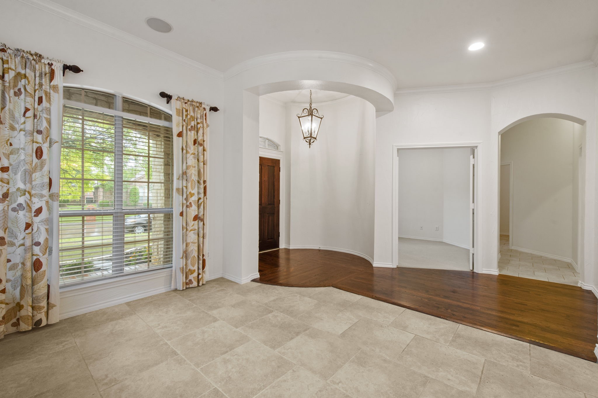 2404 Windgate Lane