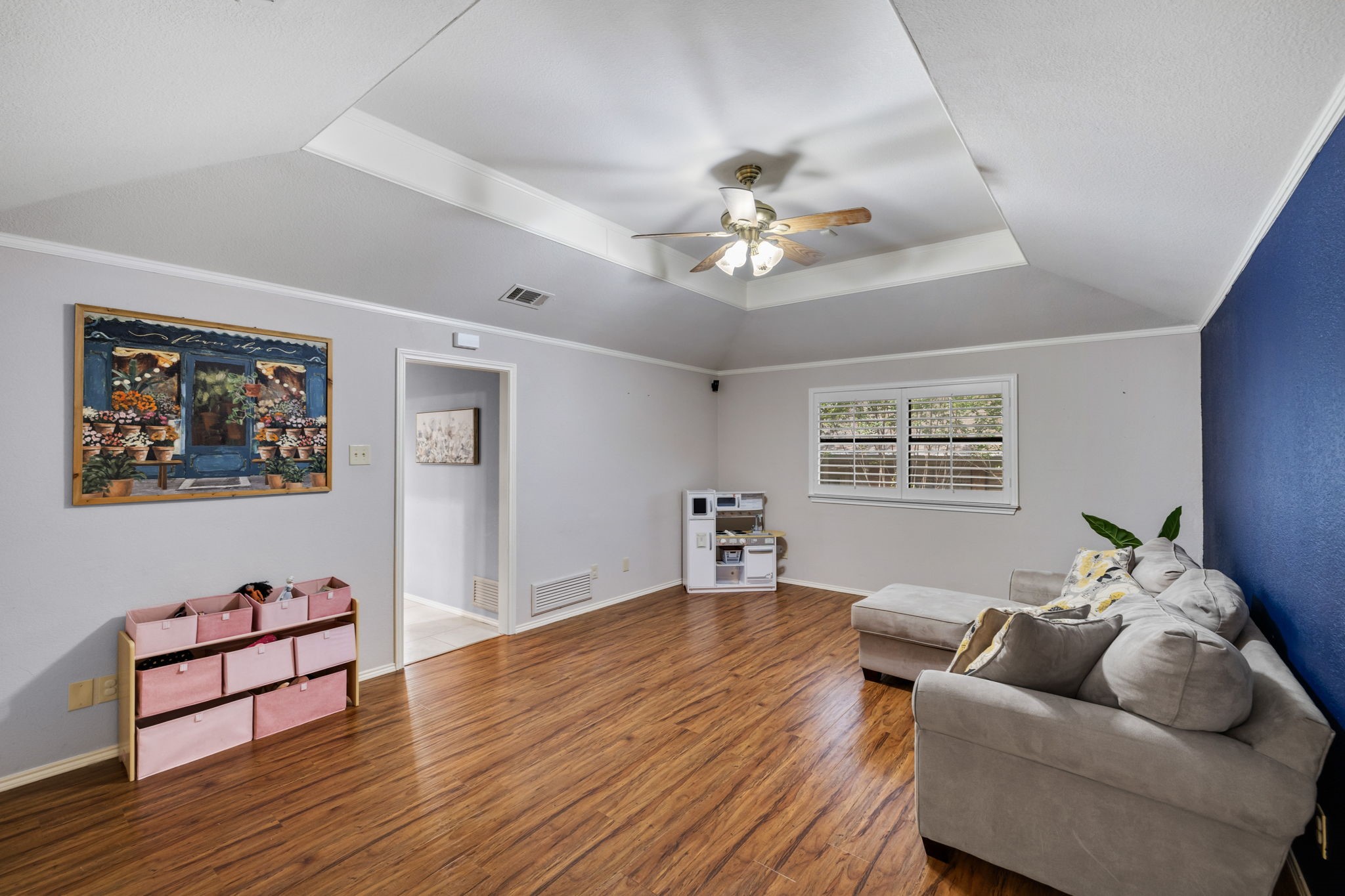 3831 Kelly Boulevard