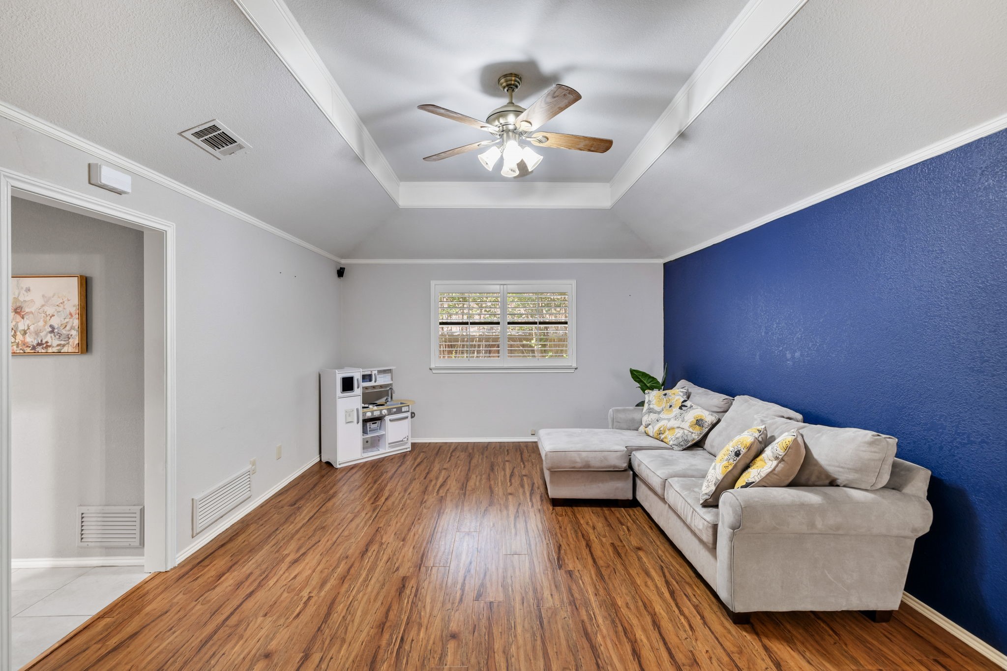 3831 Kelly Boulevard