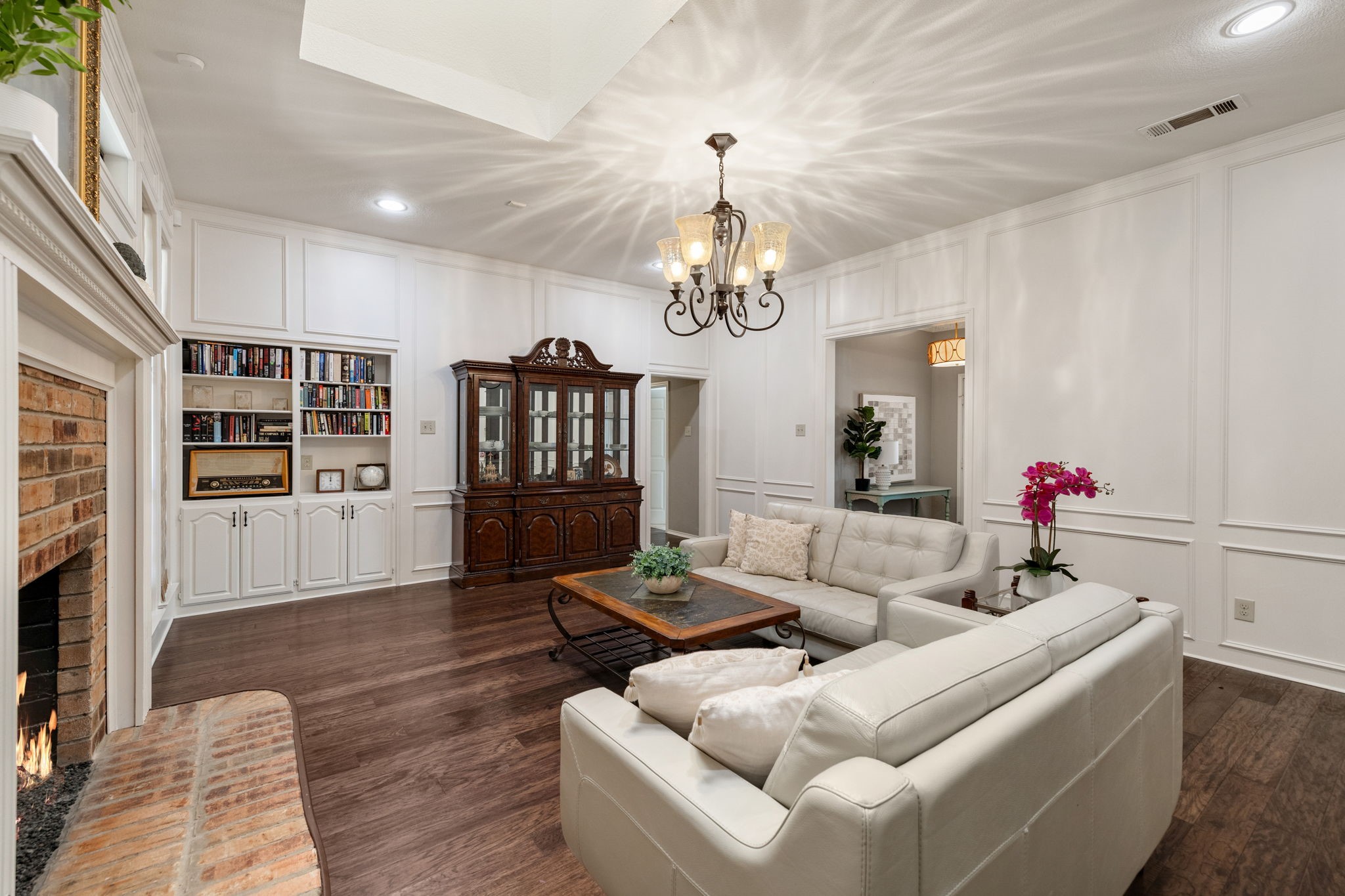 3831 Kelly Boulevard