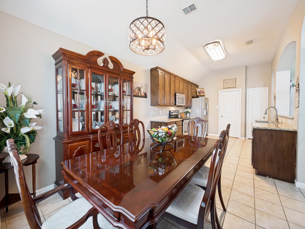 2753 Cascade Cove