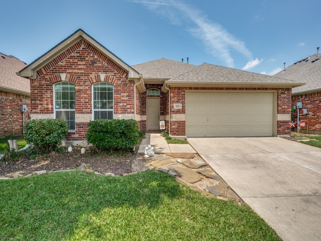 2753 Cascade Cove