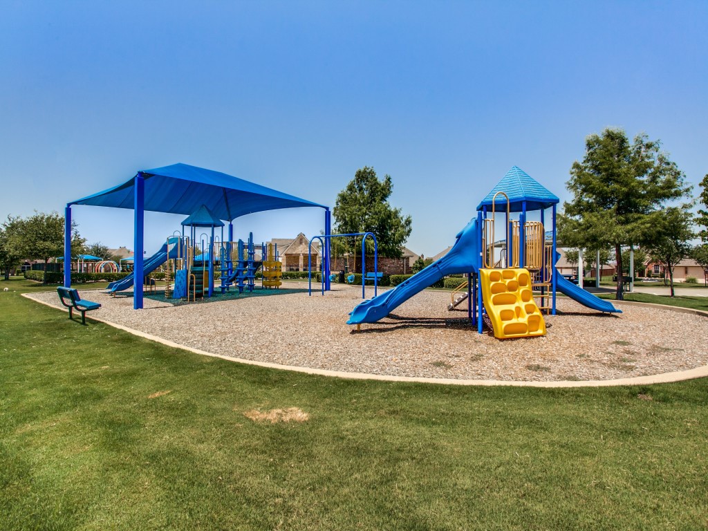 2753 Cascade Cove