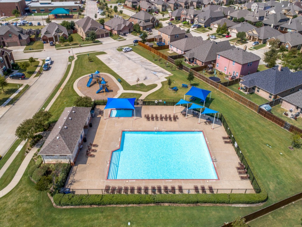 2753 Cascade Cove