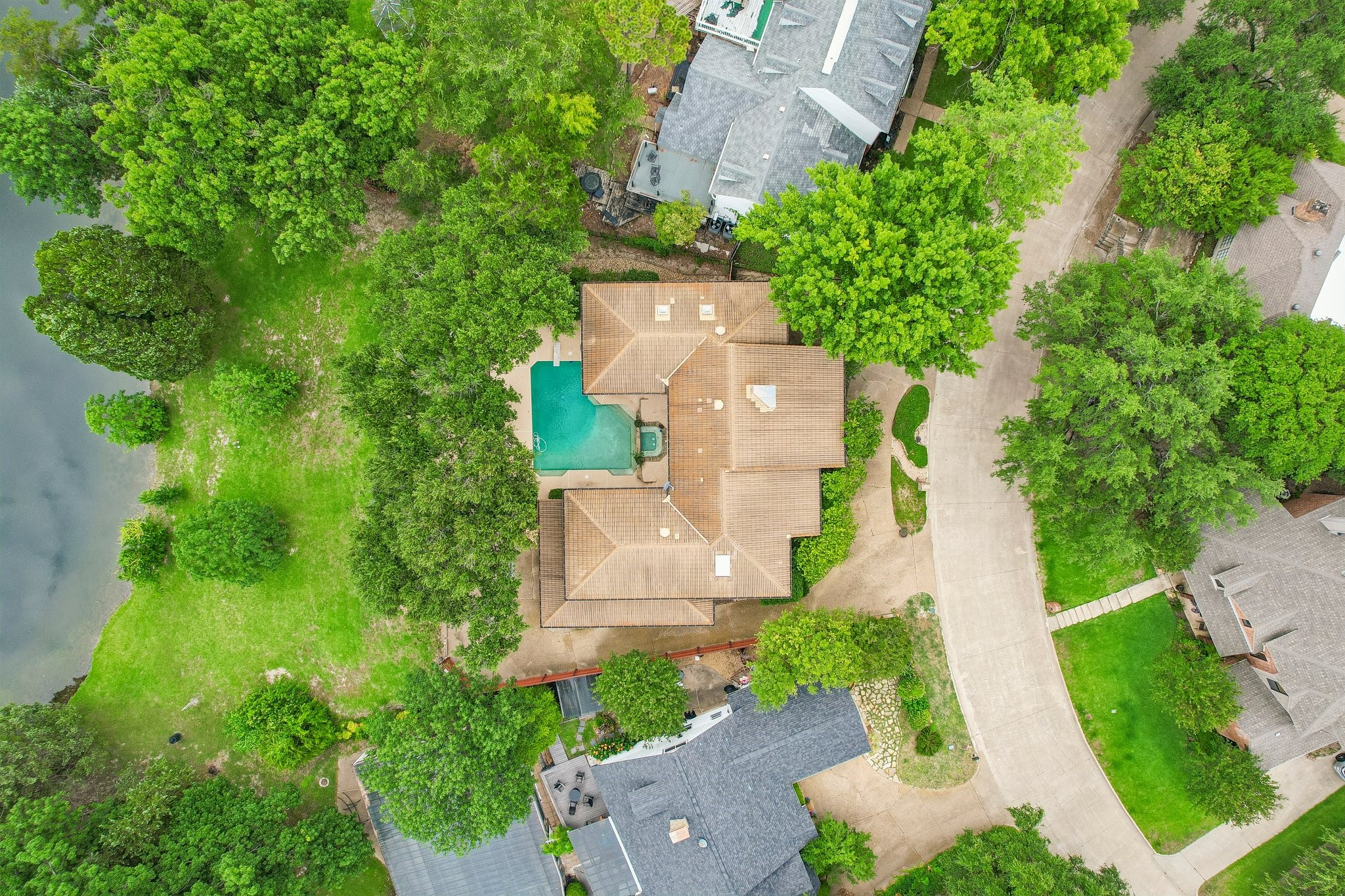 128 Sceptre Drive