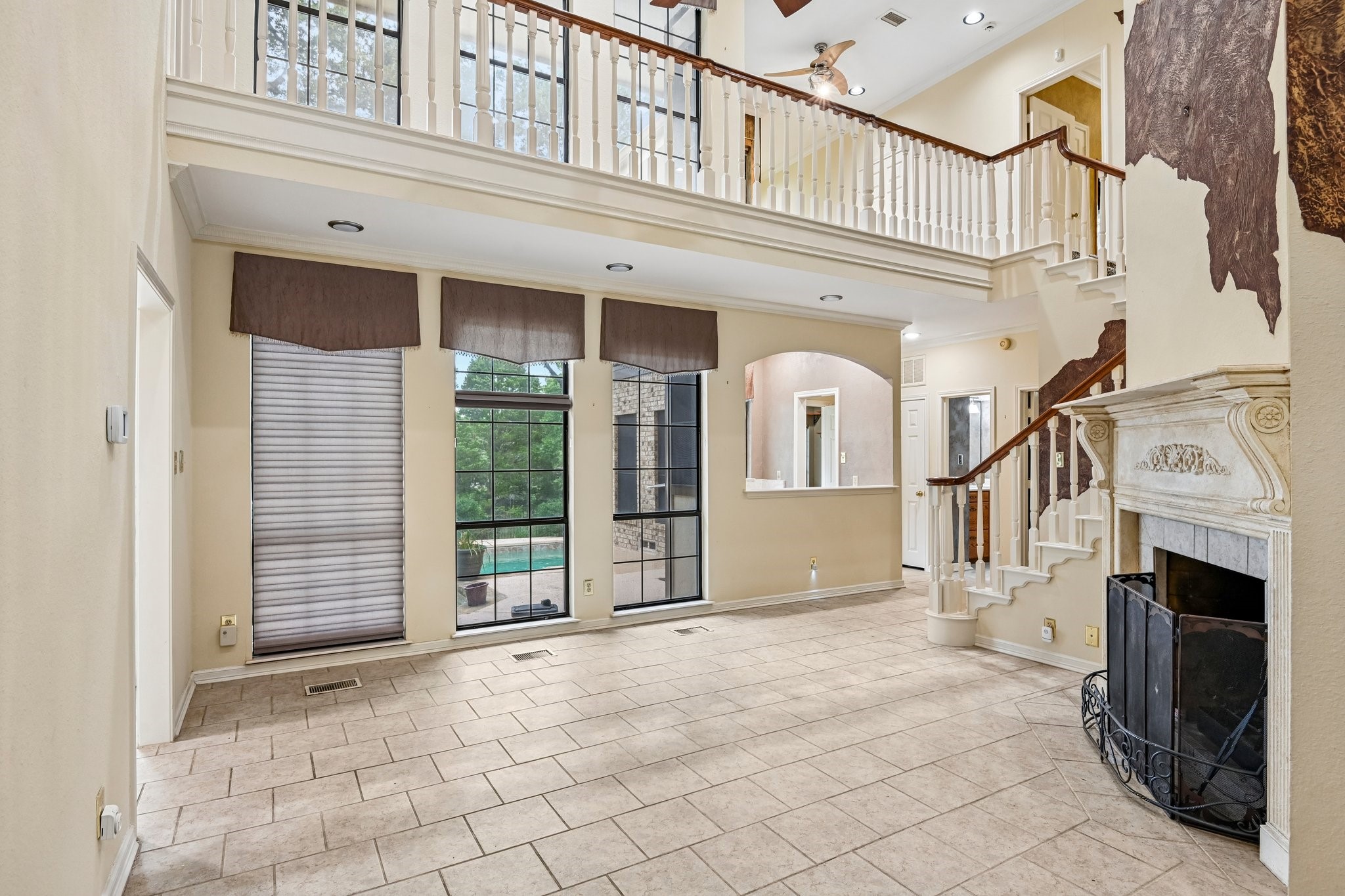 128 Sceptre Drive