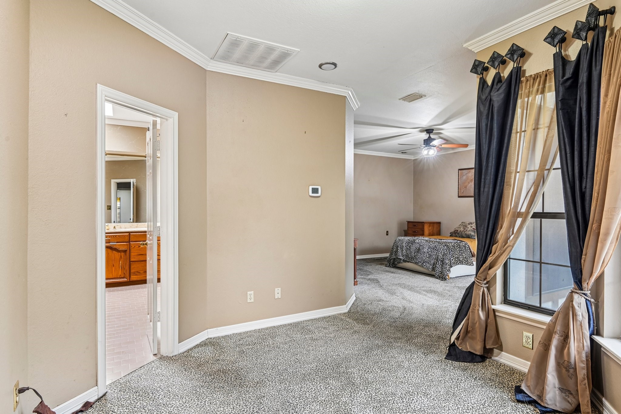 128 Sceptre Drive