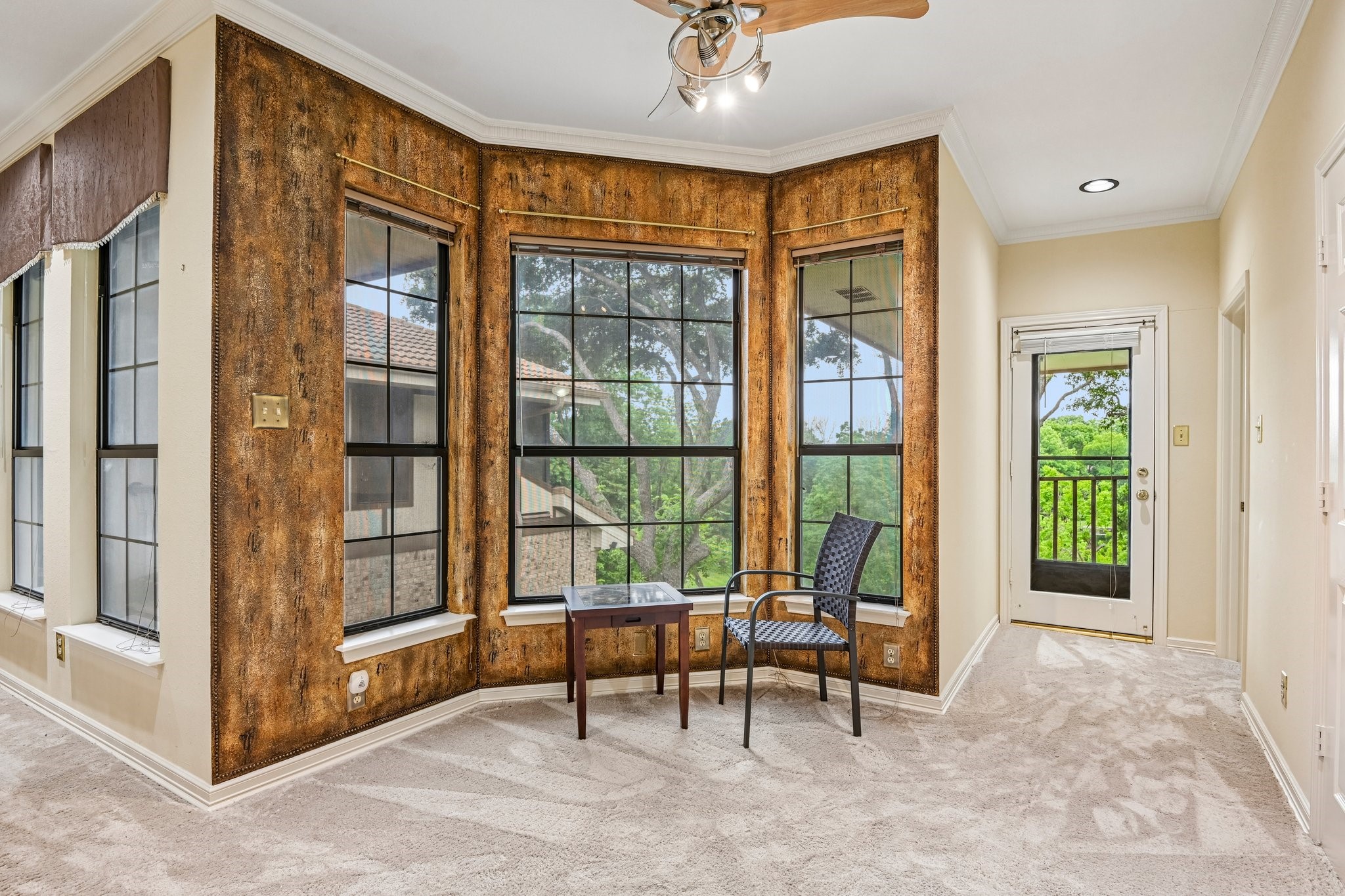 128 Sceptre Drive