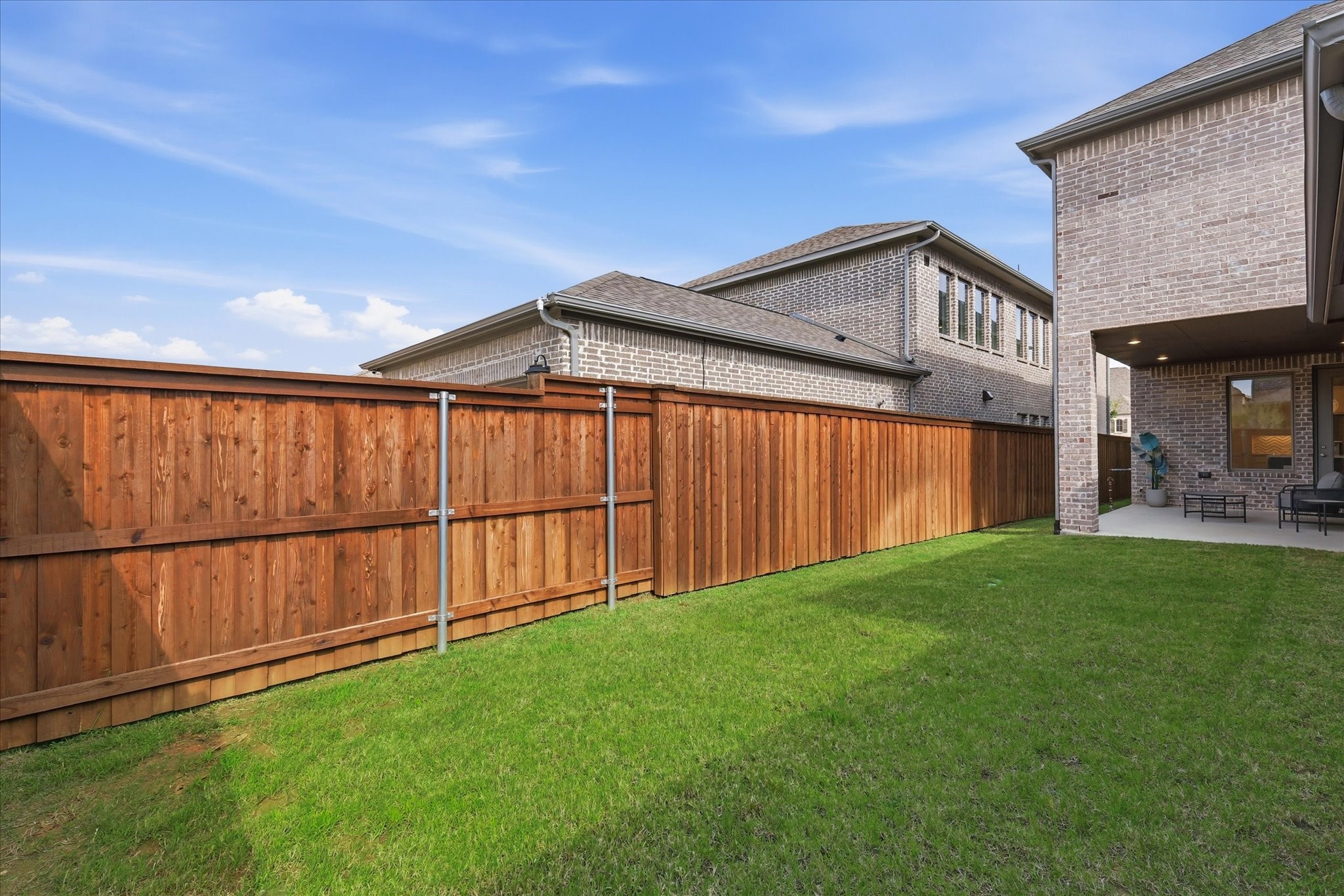 8521 Western