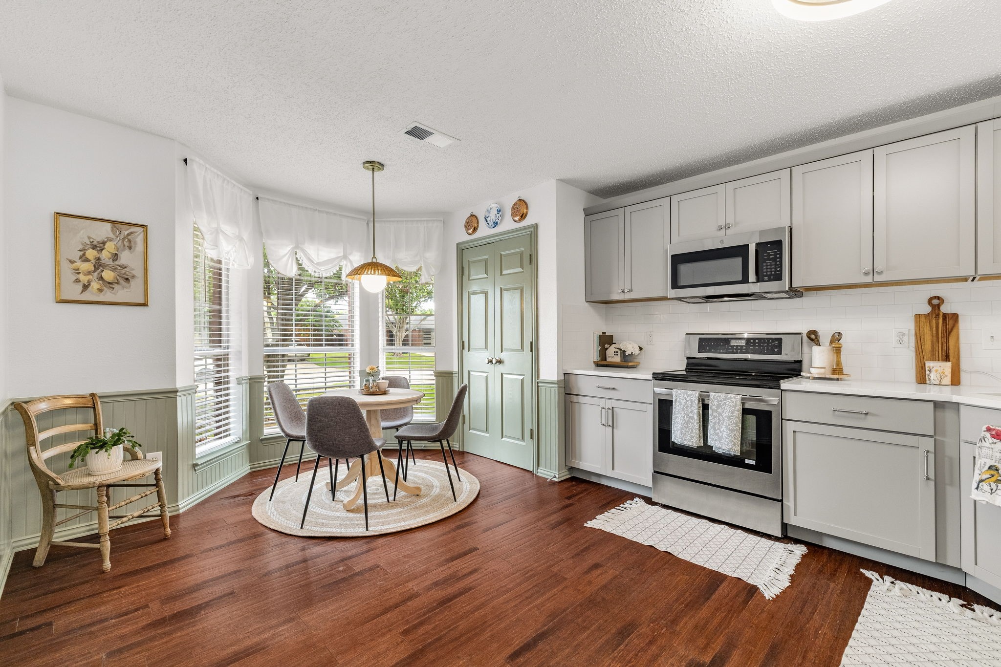 1137 Lake Haven Drive