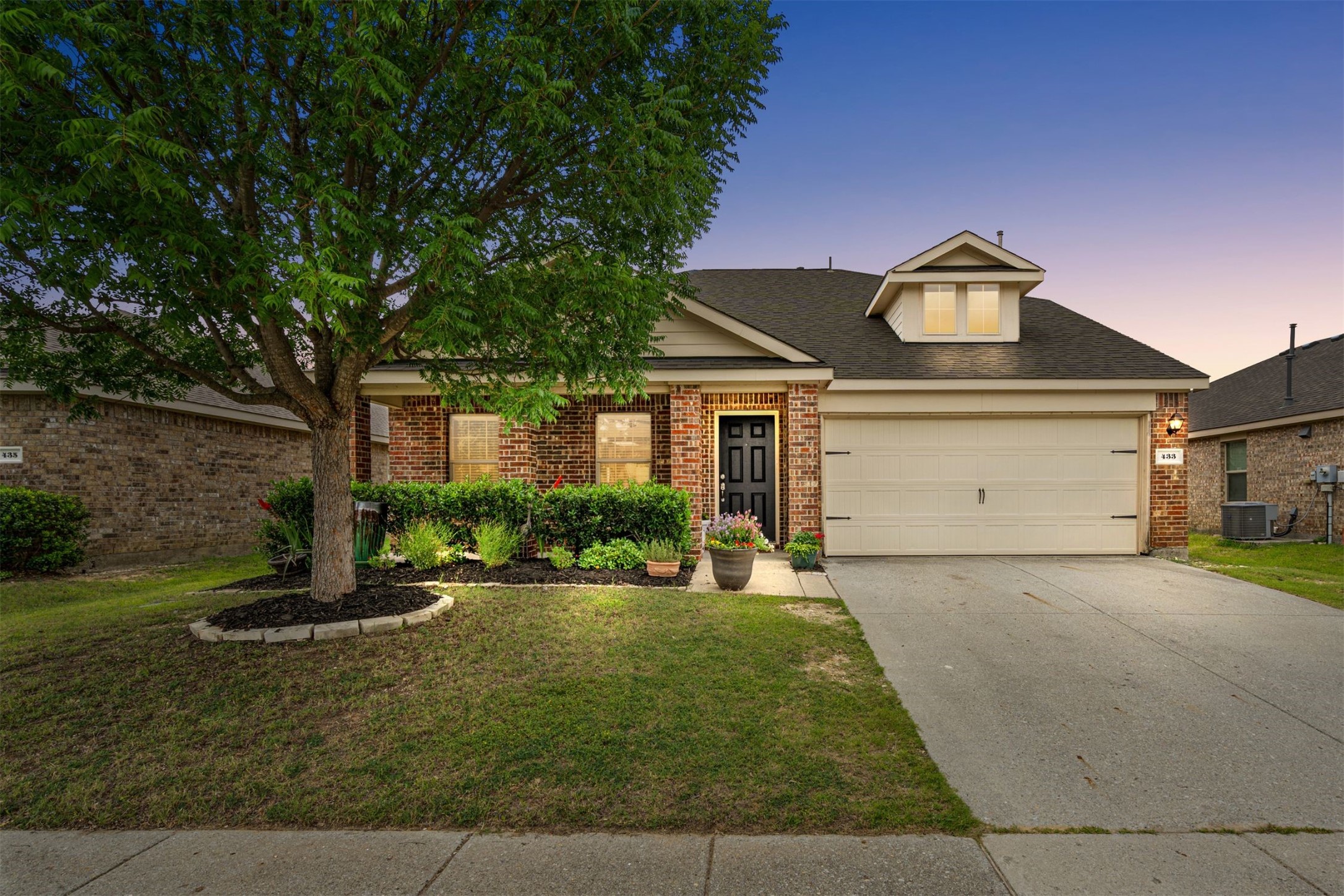 433 Andalusian Trail