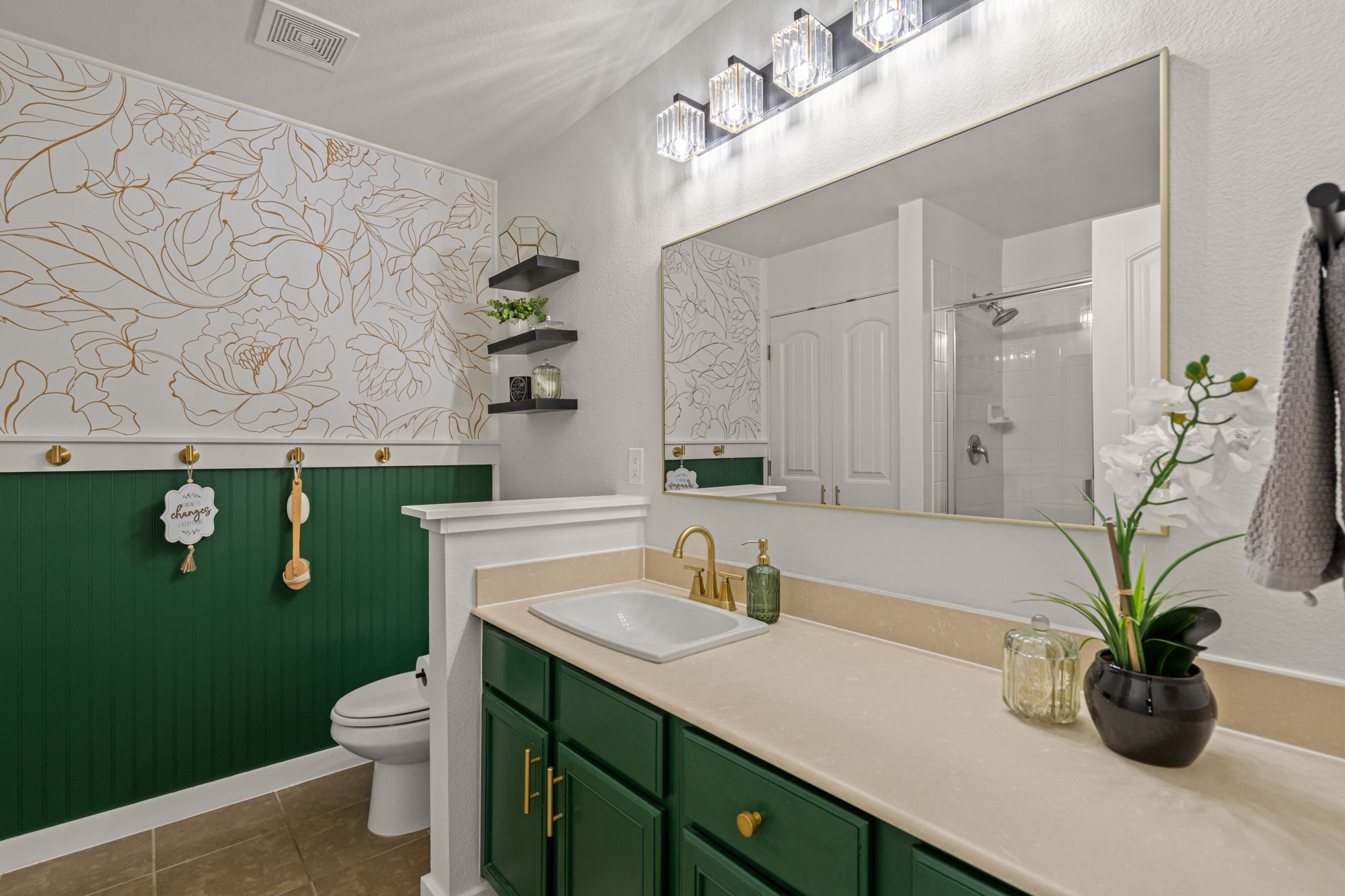 433 Andalusian Trail