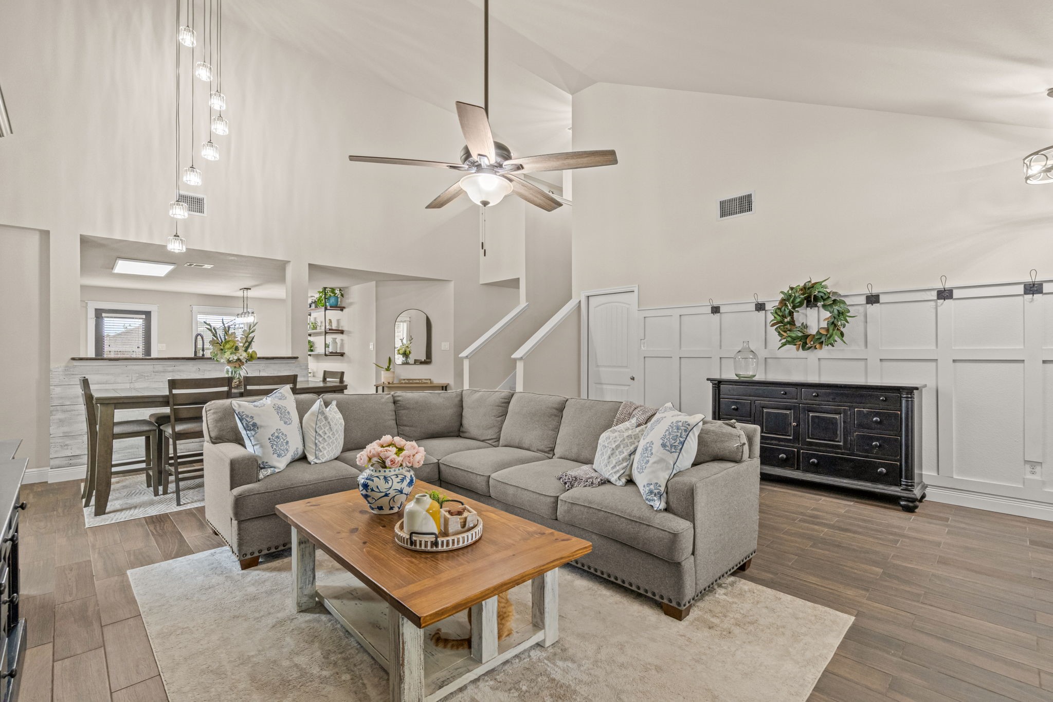 433 Andalusian Trail