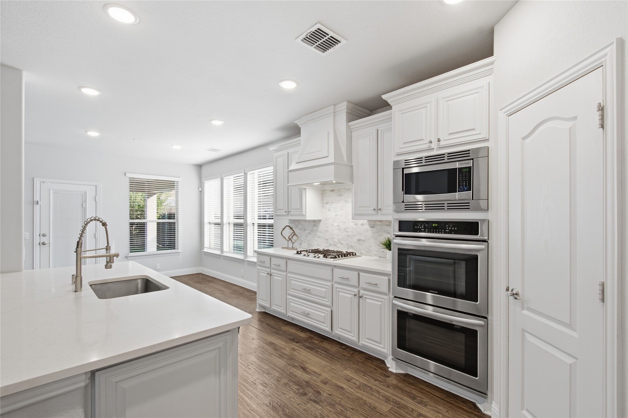 1409 Thrasher Drive