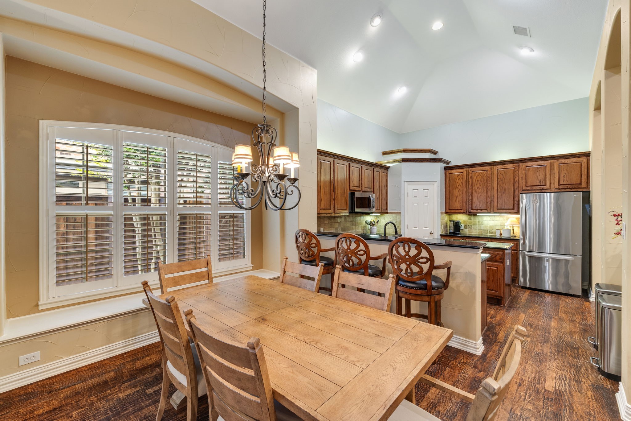 10051 Beachwood Drive