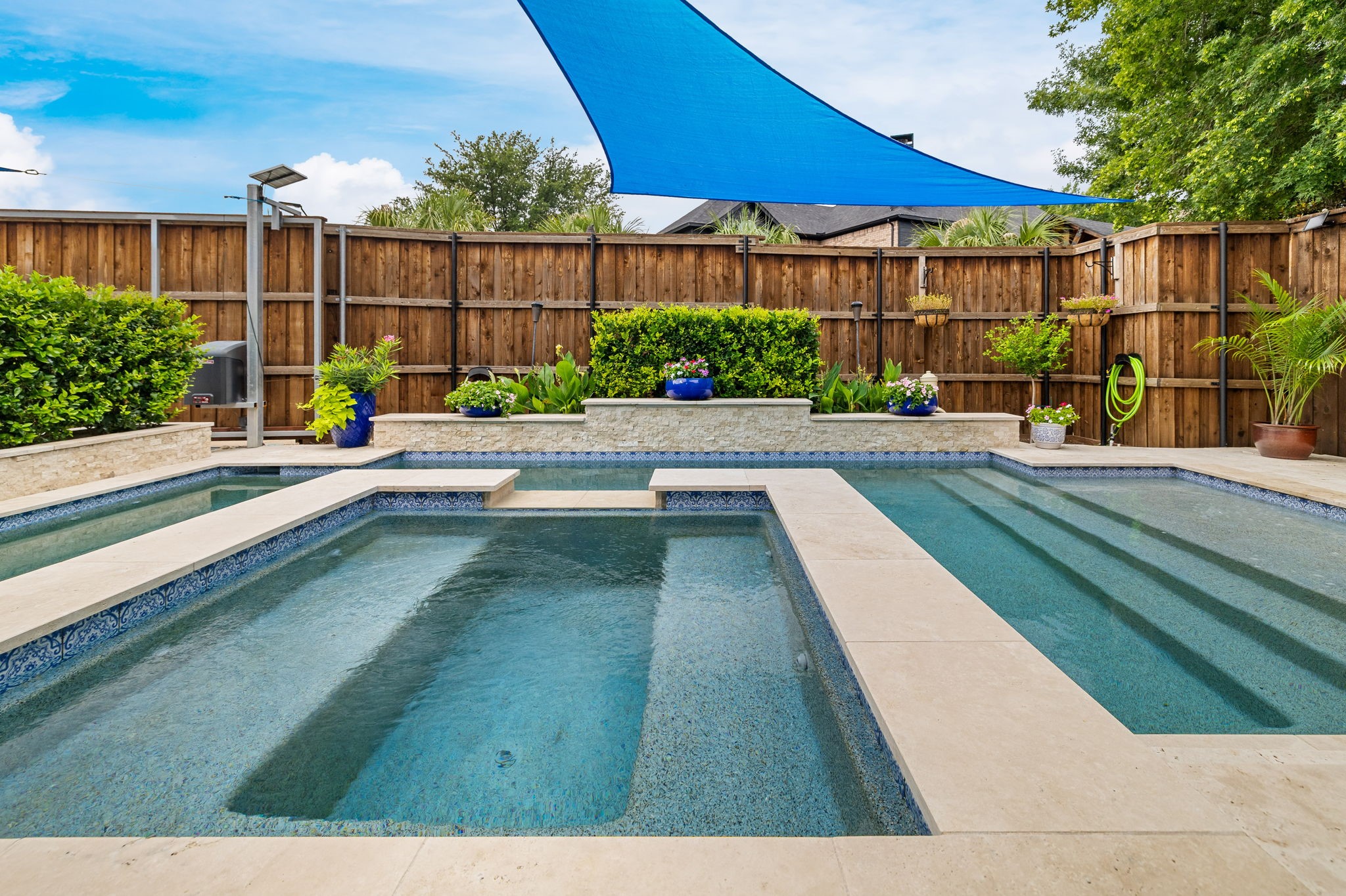 10051 Beachwood Drive