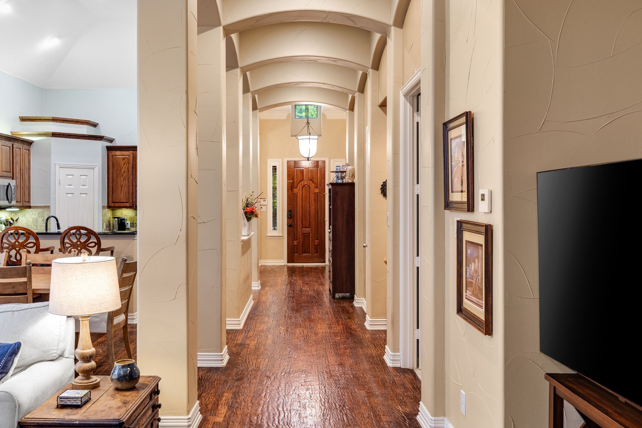 10051 Beachwood Drive