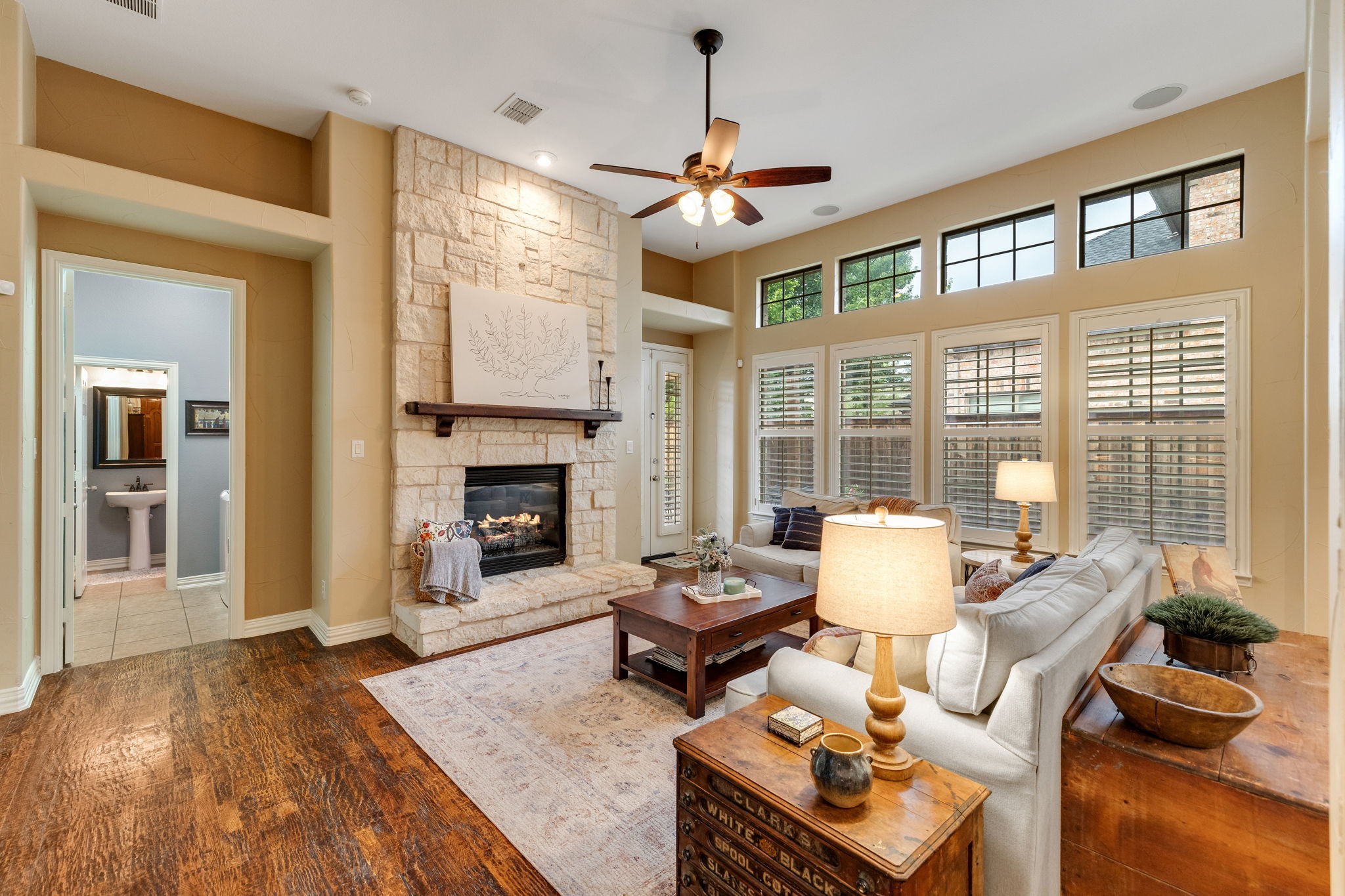 10051 Beachwood Drive