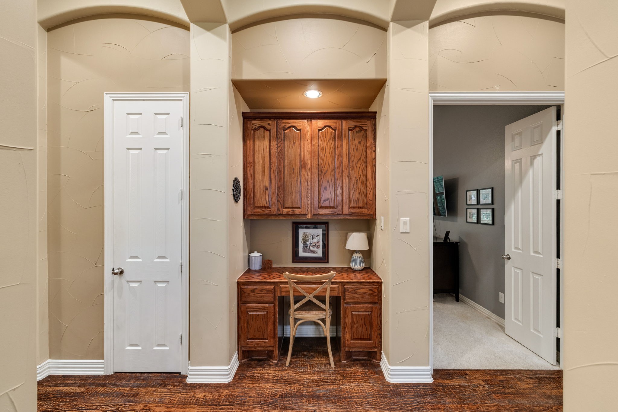 10051 Beachwood Drive