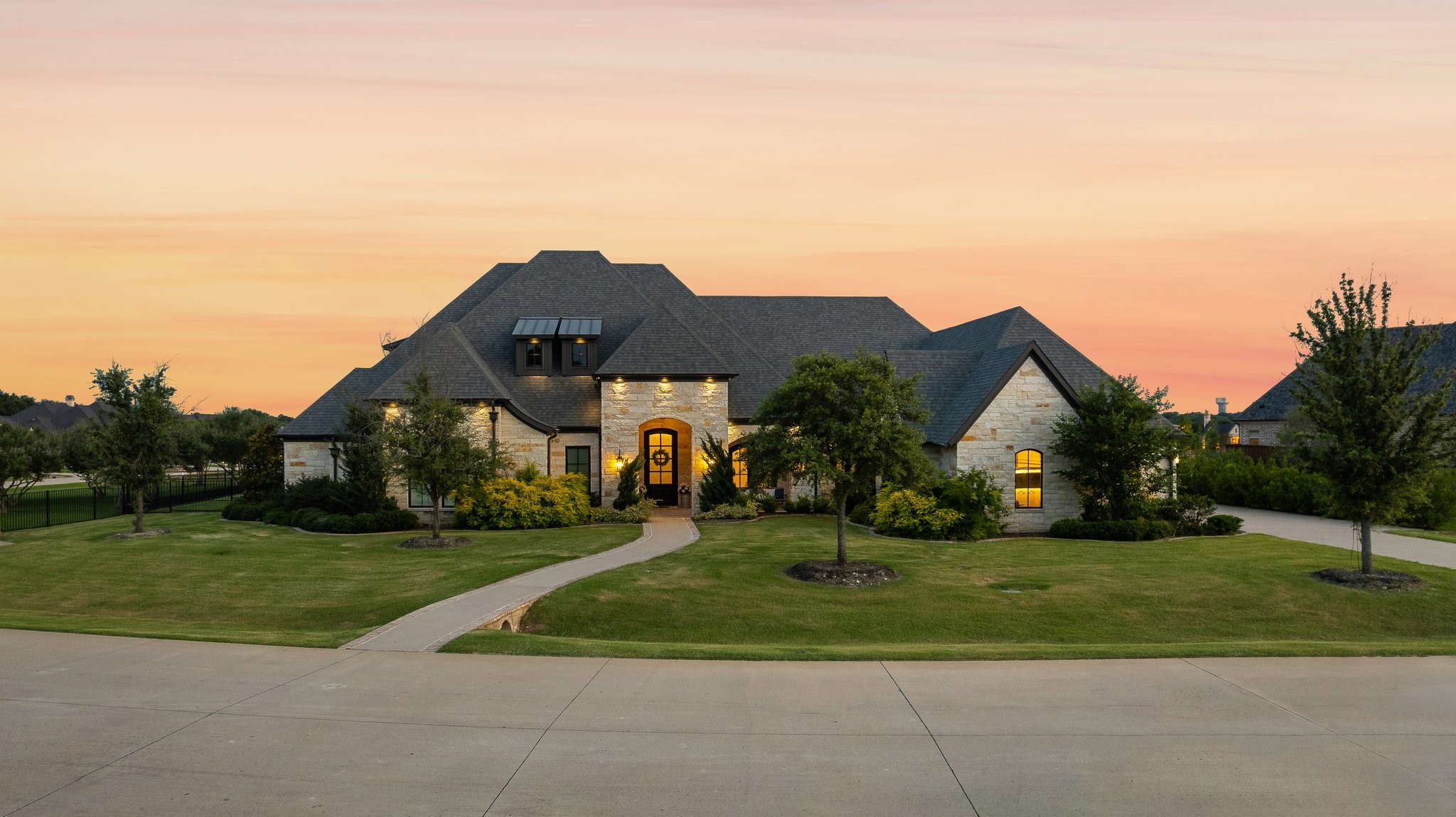 660 Louise Drive