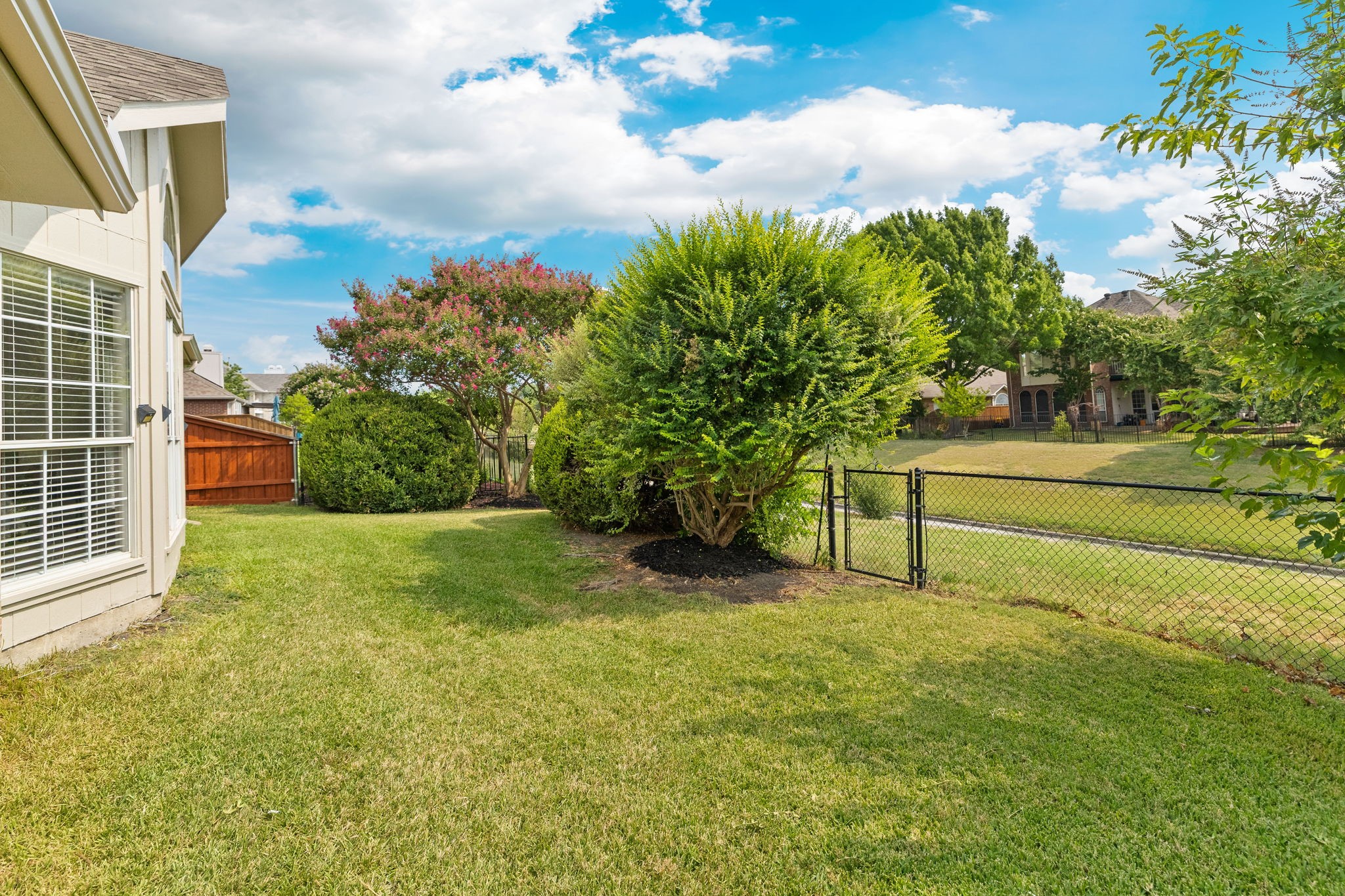 6000 Plantation Lane