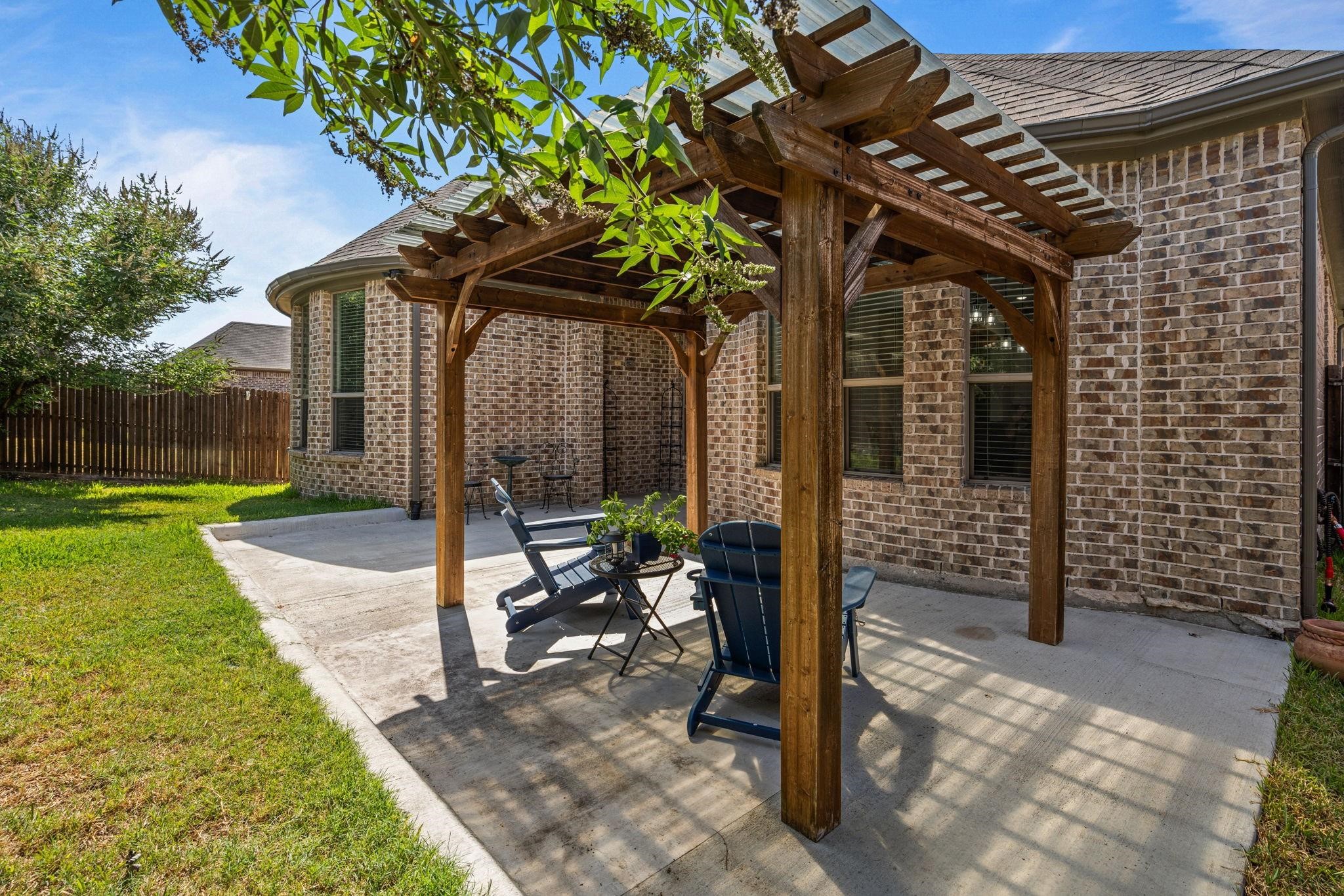 841 Lake Meadow Lane
