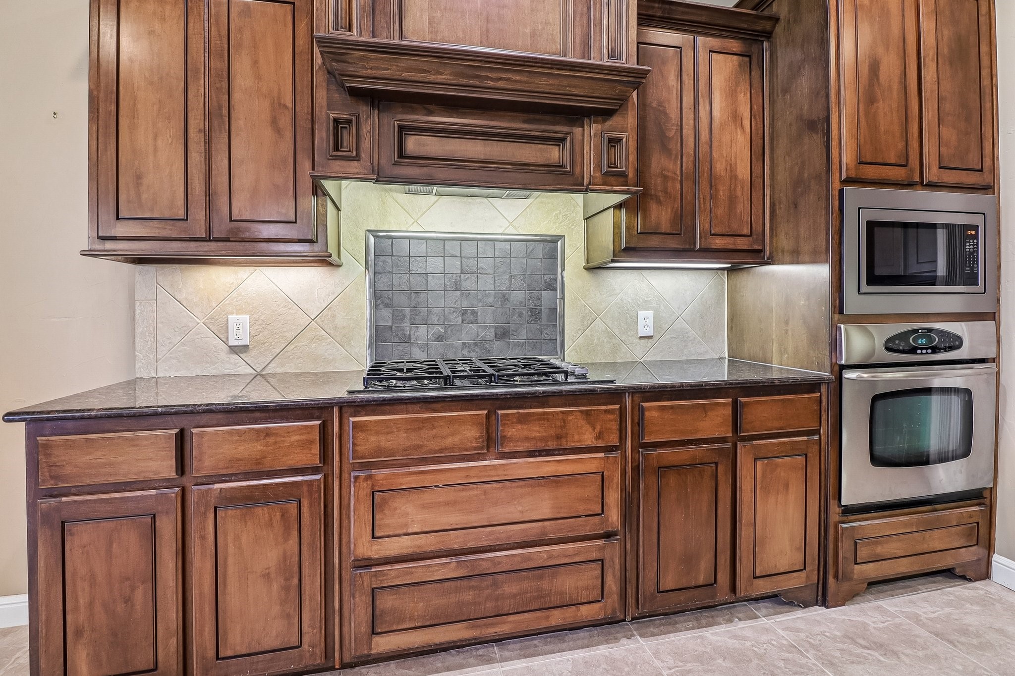 7209 Hill Country Court